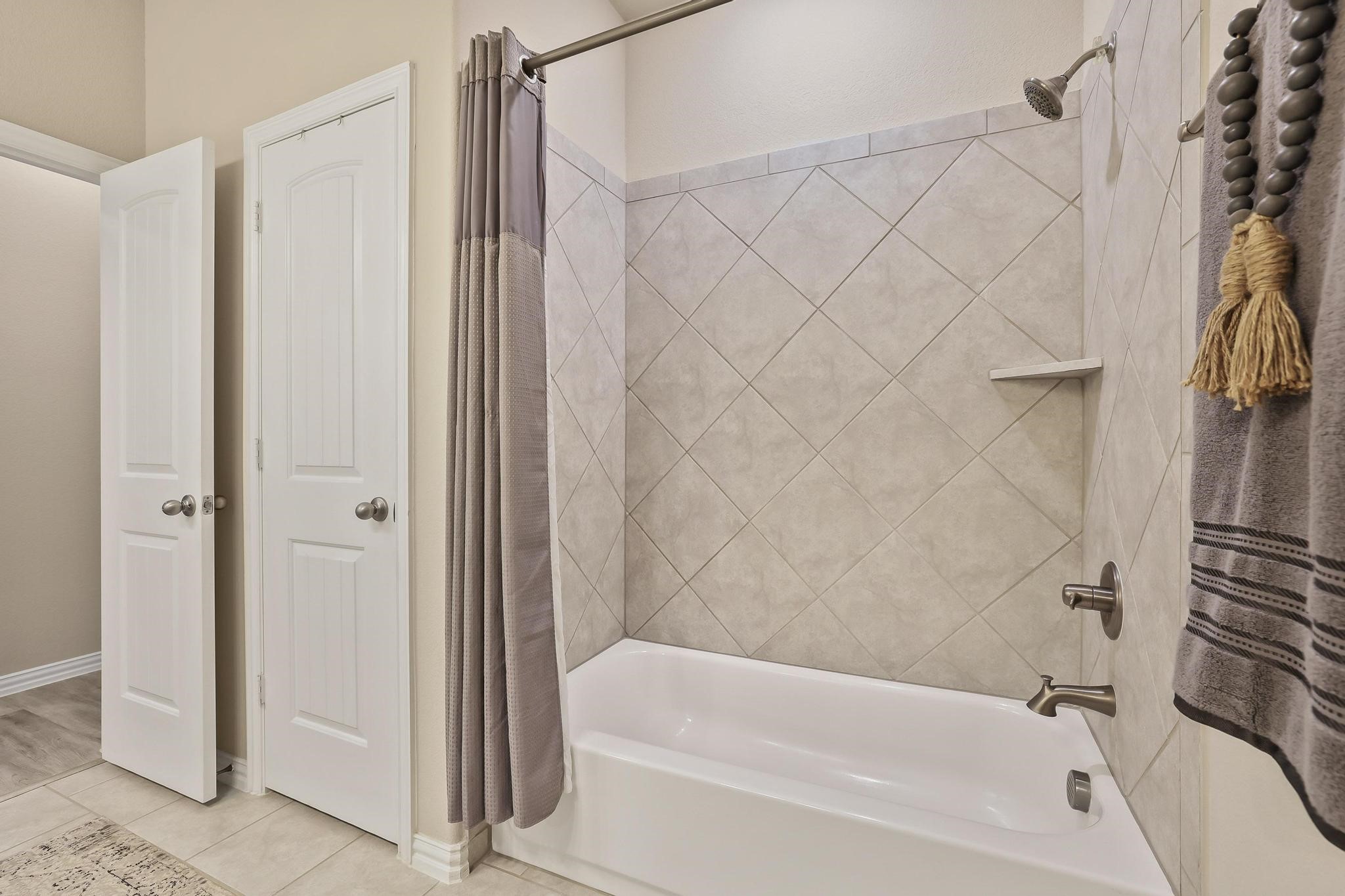 907 Swift Drive Sherman TX 75092