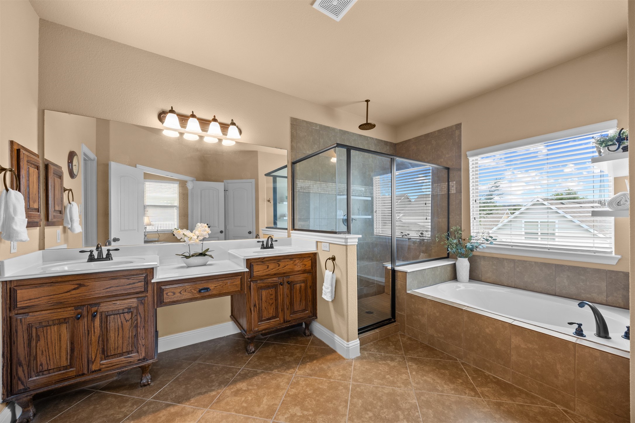 1220 King George Lane Savannah TX 76227