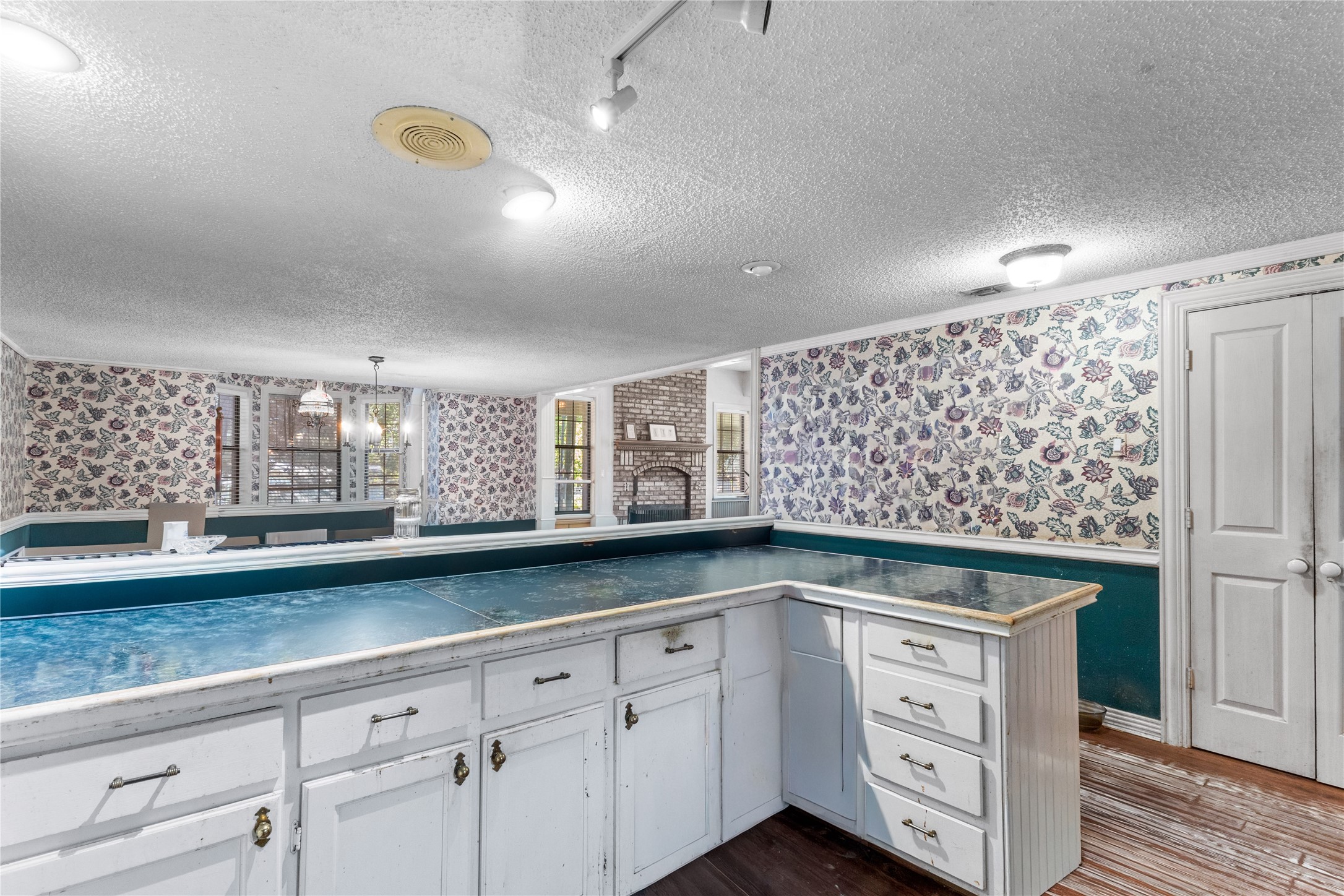 5026 Lost Pine Drive Chandler TX 75758