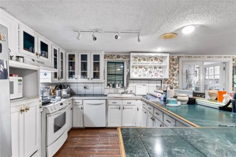 5026 Lost Pine Drive Chandler TX 75758