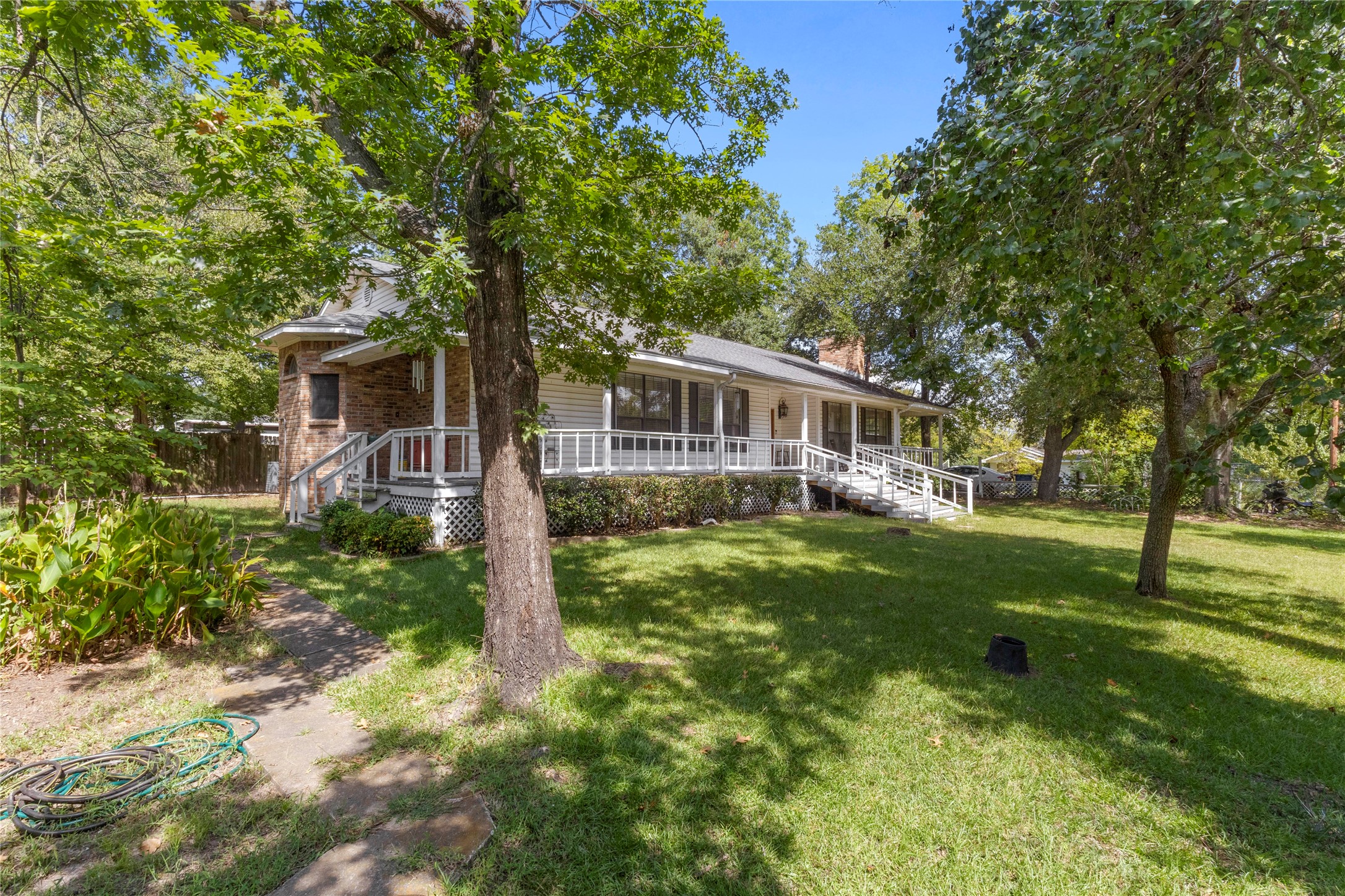 5026 Lost Pine Drive Chandler TX 75758