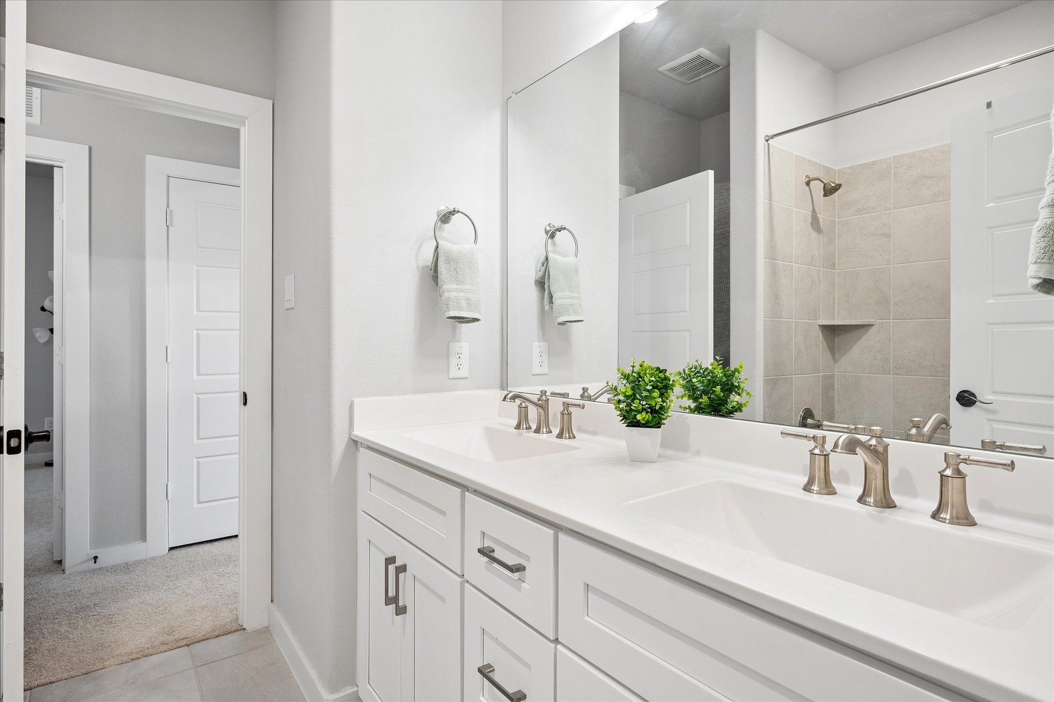 113 Camelia Street Garland TX 75043