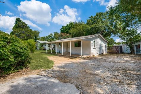 2806 W Shady Shores Road Corinth TX 76208