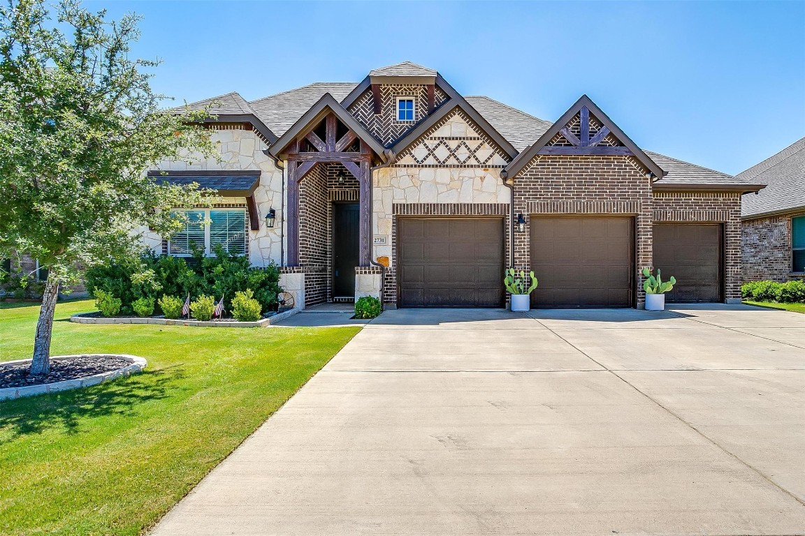 2731 Chimney Rock Road Burleson TX 76028
