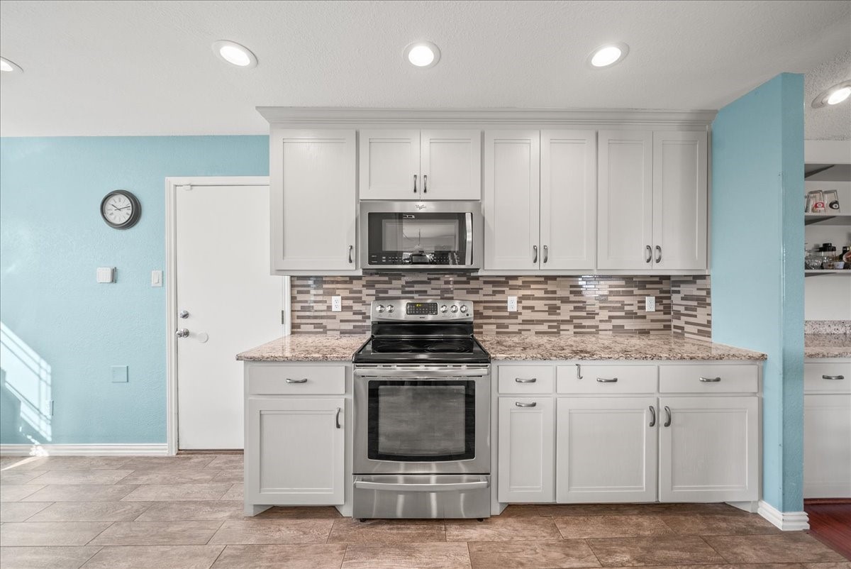 3432 Vine Ridge Bedford TX 76021