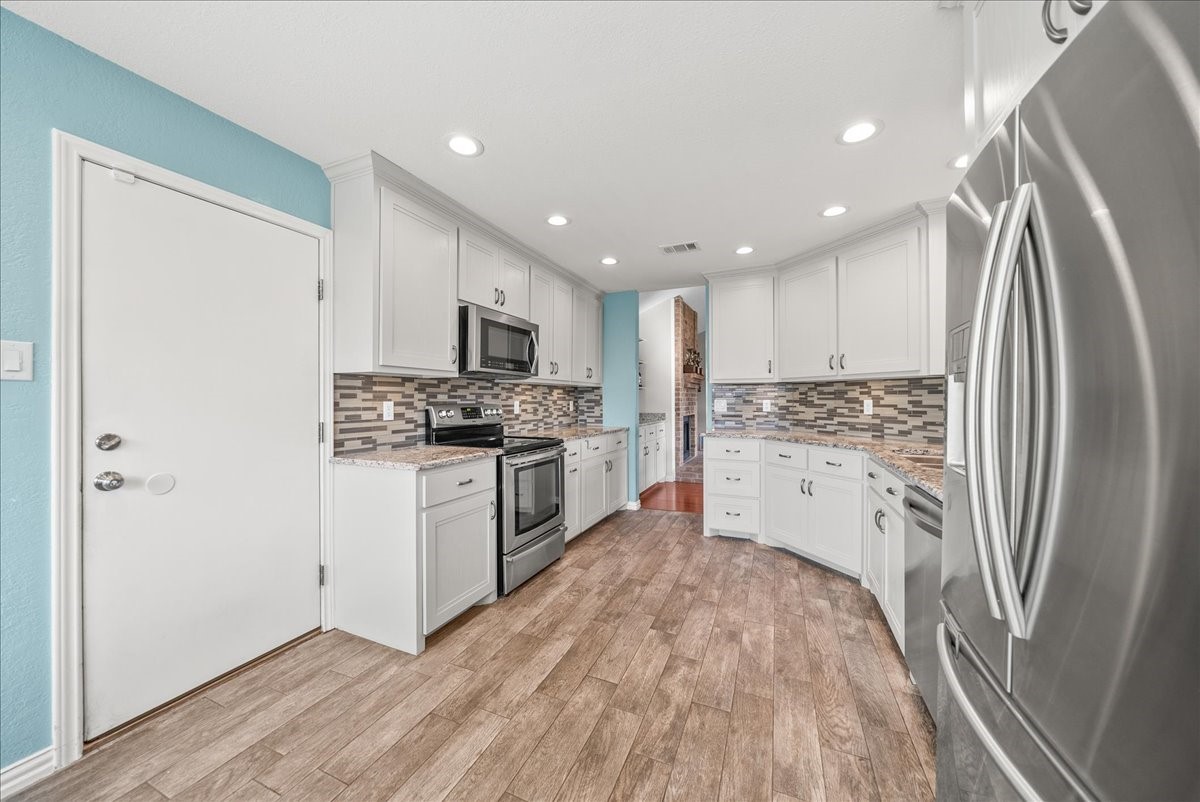 3432 Vine Ridge Bedford TX 76021