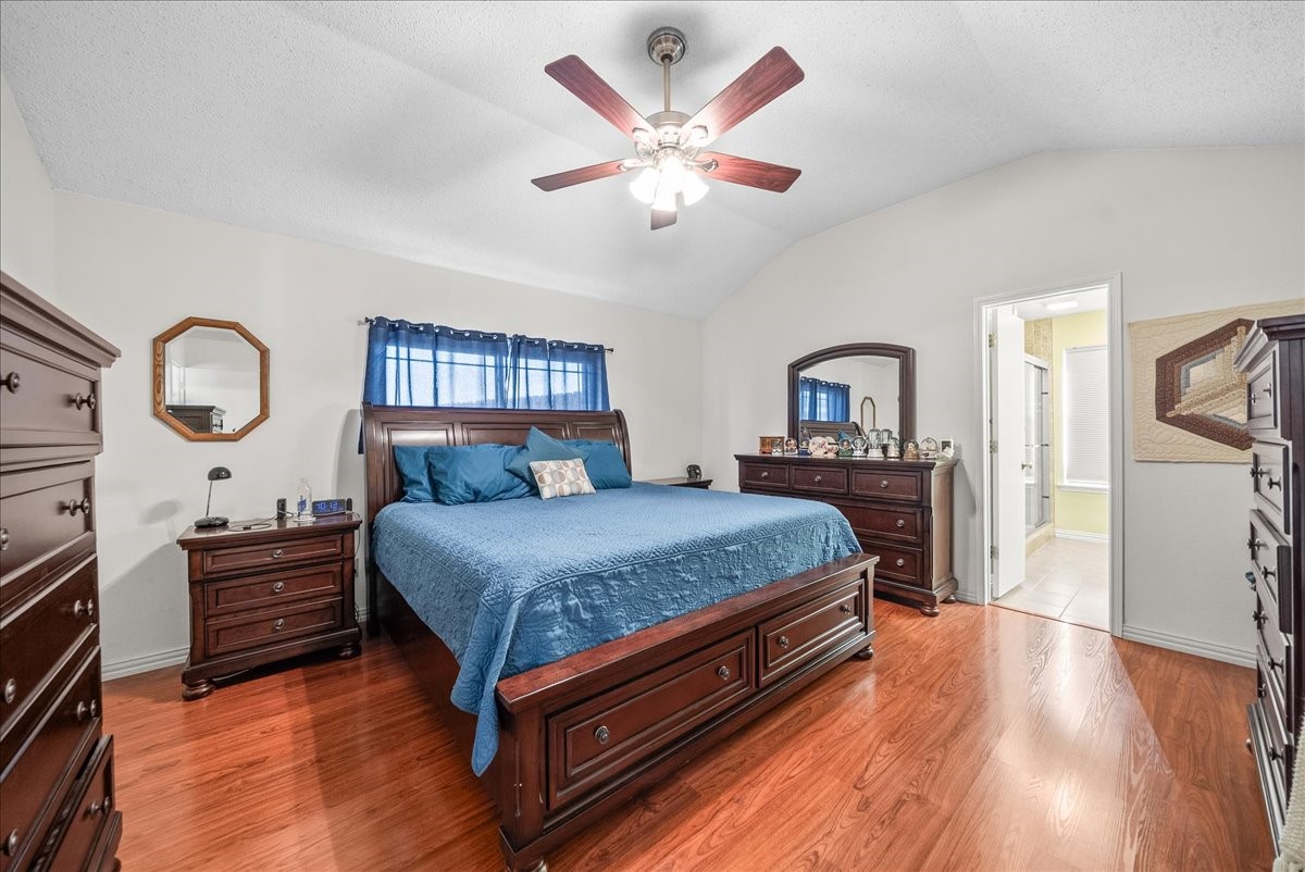 3432 Vine Ridge Bedford TX 76021