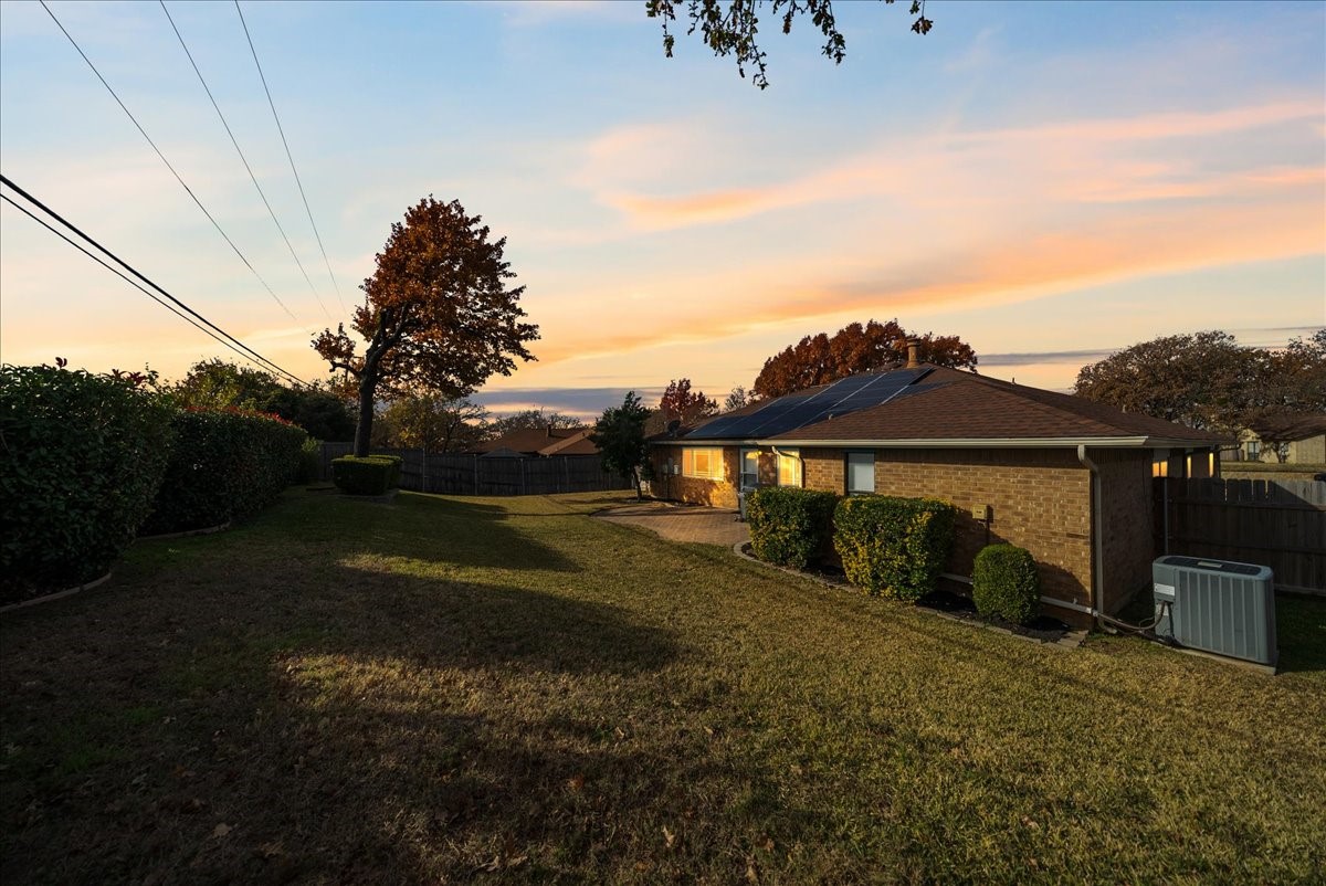 3432 Vine Ridge Bedford TX 76021