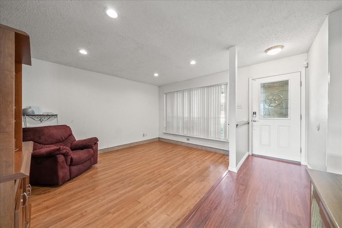3432 Vine Ridge Bedford TX 76021