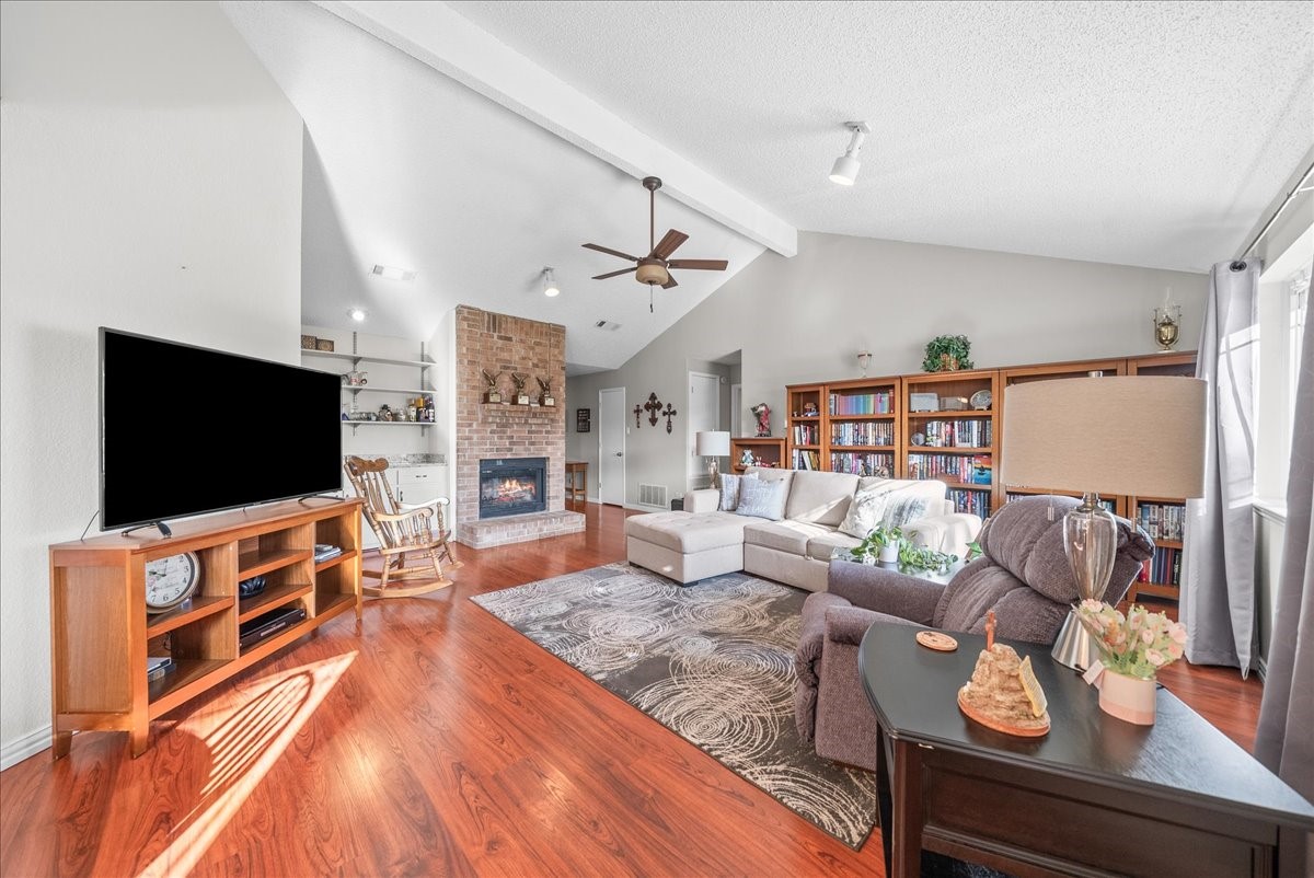 3432 Vine Ridge Bedford TX 76021