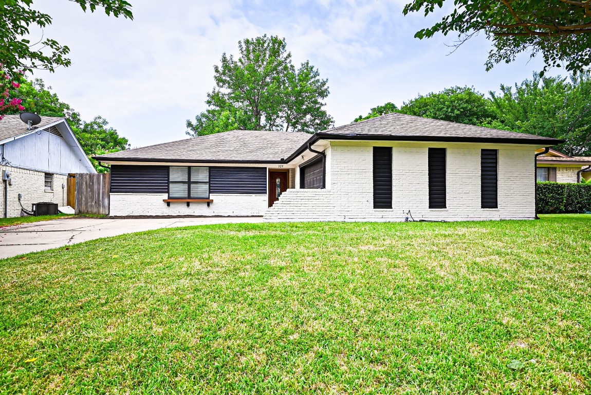 329 Kirby Creek Drive Grand Prairie TX 75052