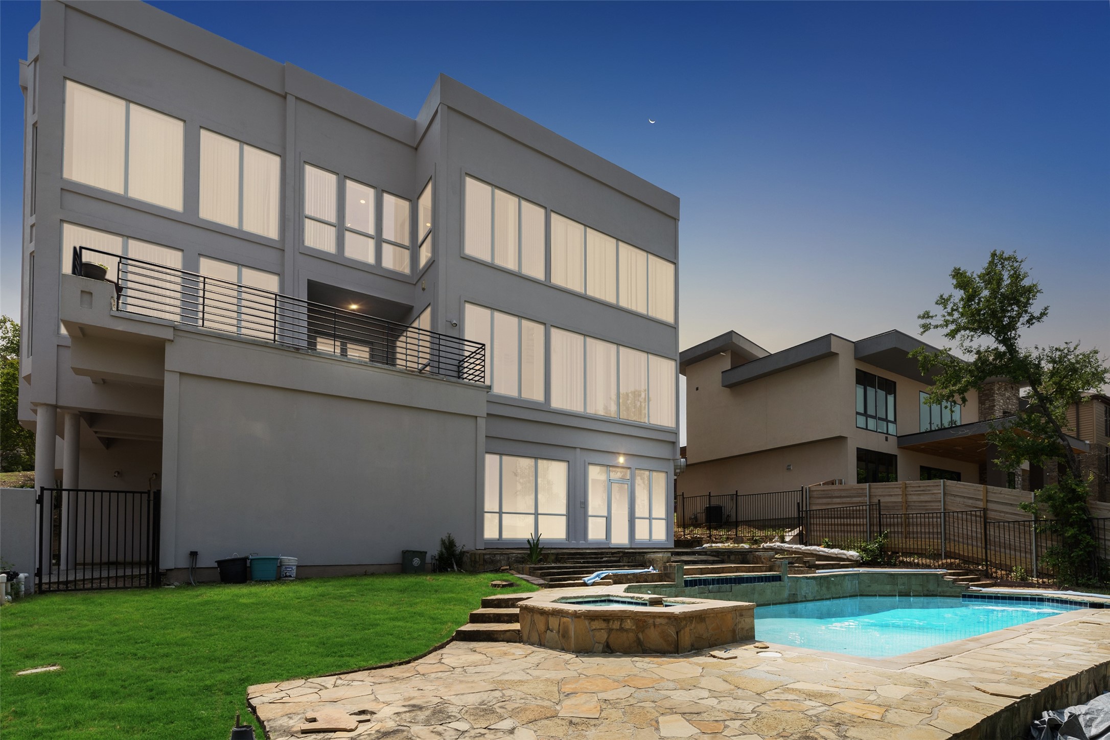 2333 Stone Bridge Drive Arlington TX 76006