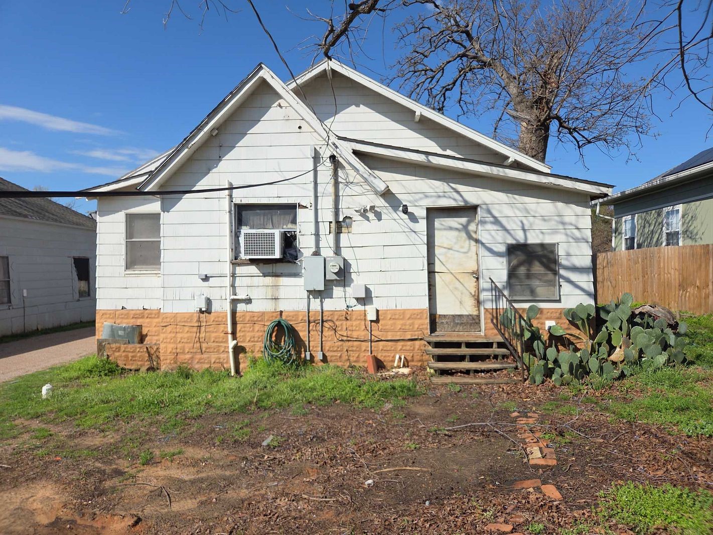 226 W Texas Street Denison TX 75020