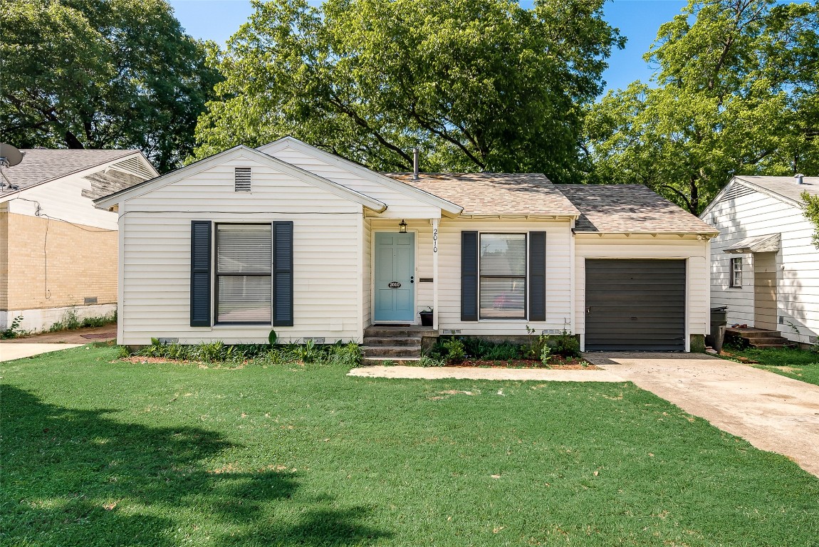 2010 Melbourne Avenue Dallas TX 75224