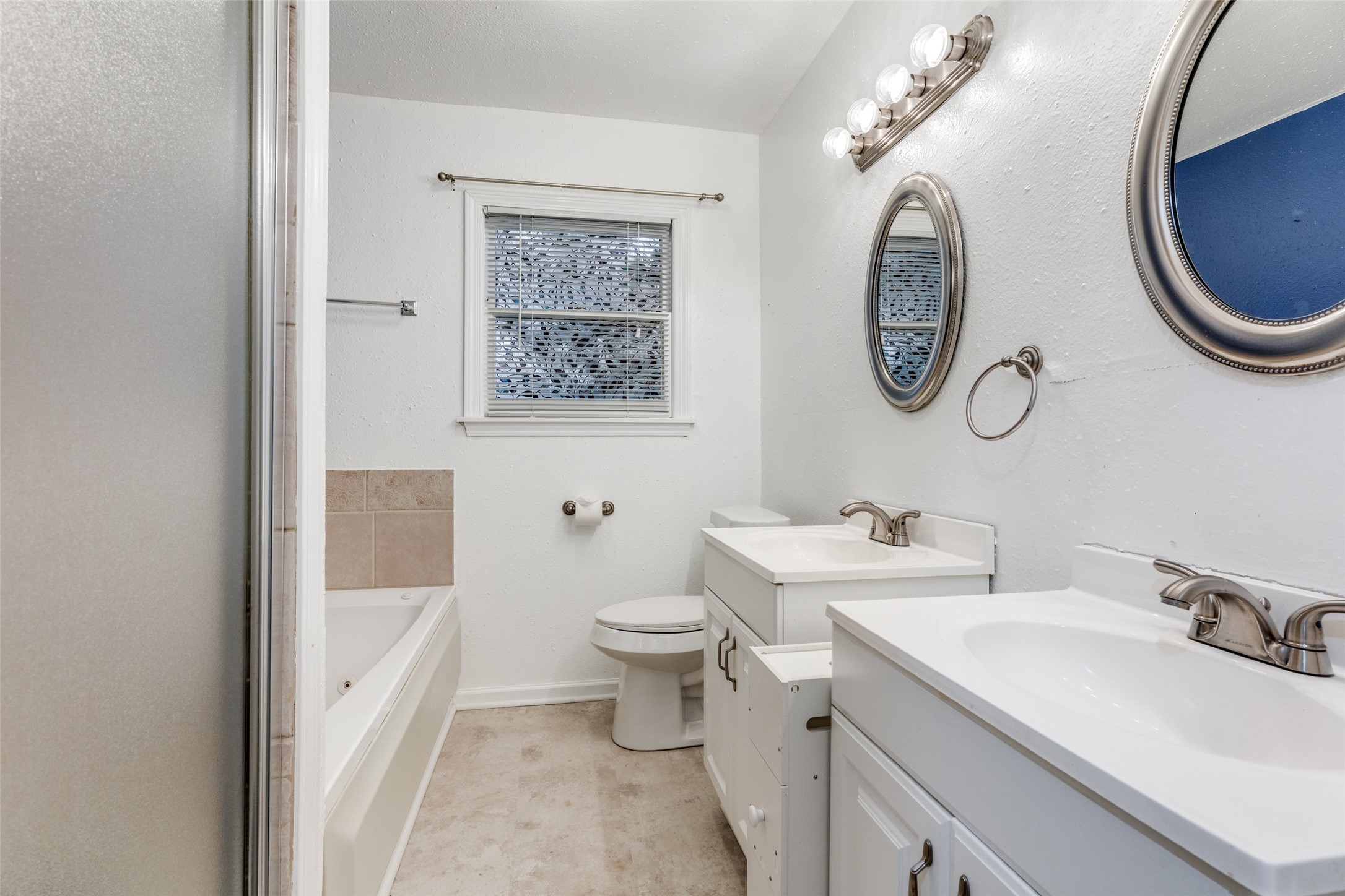 5901 Circular Drive North Richland Hills TX 76117
