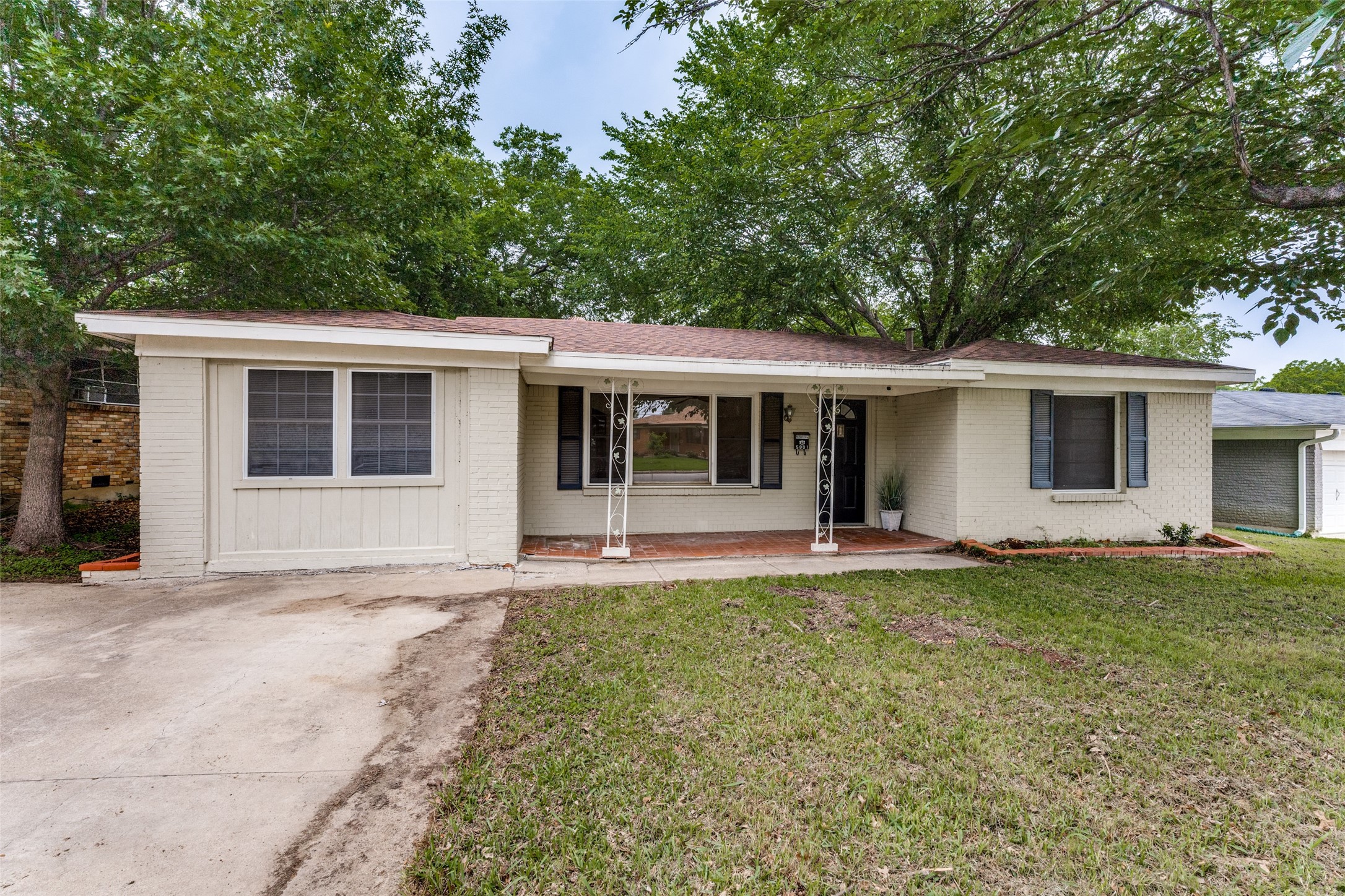 5901 Circular Drive North Richland Hills TX 76117