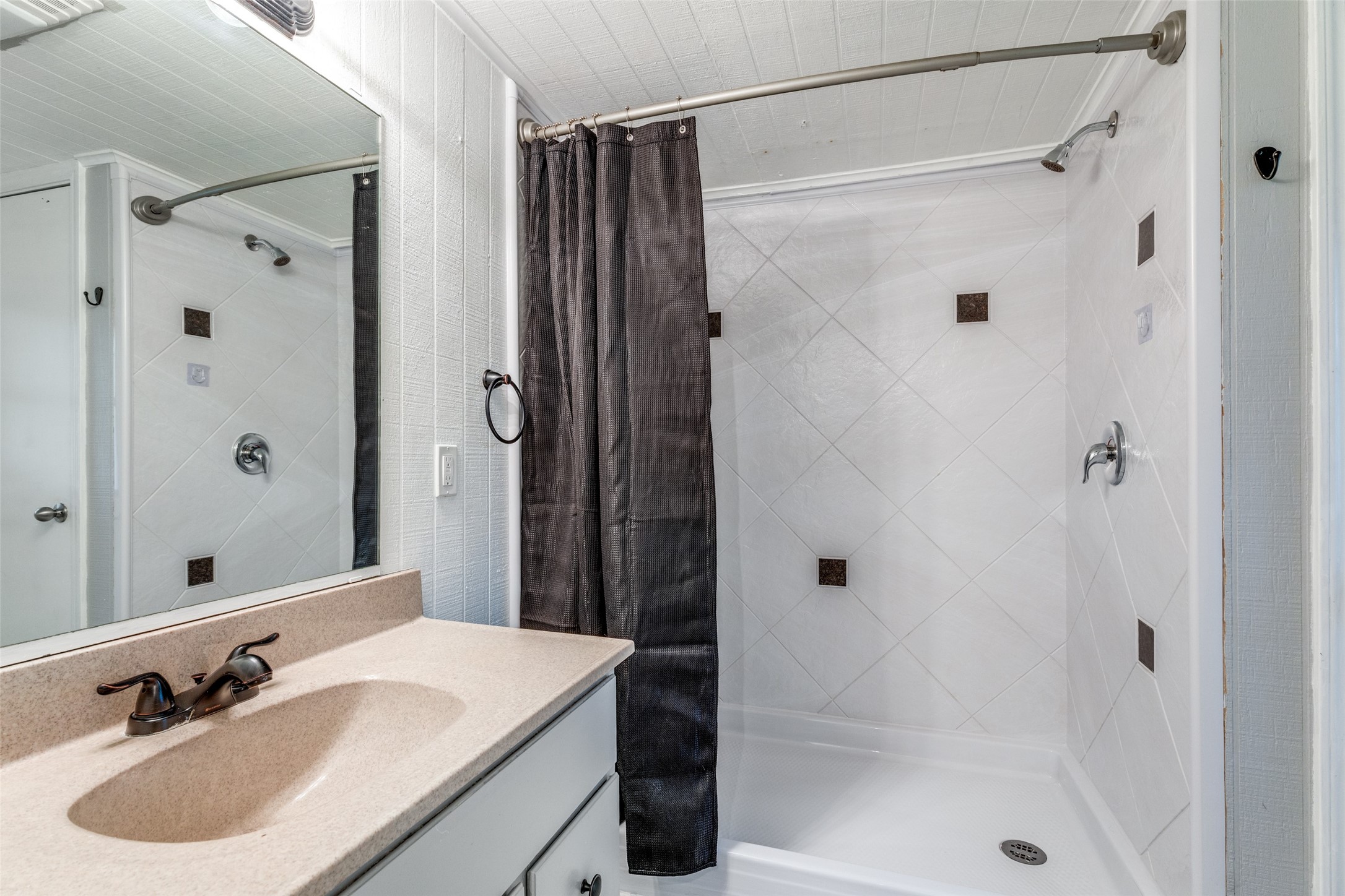 5901 Circular Drive North Richland Hills TX 76117