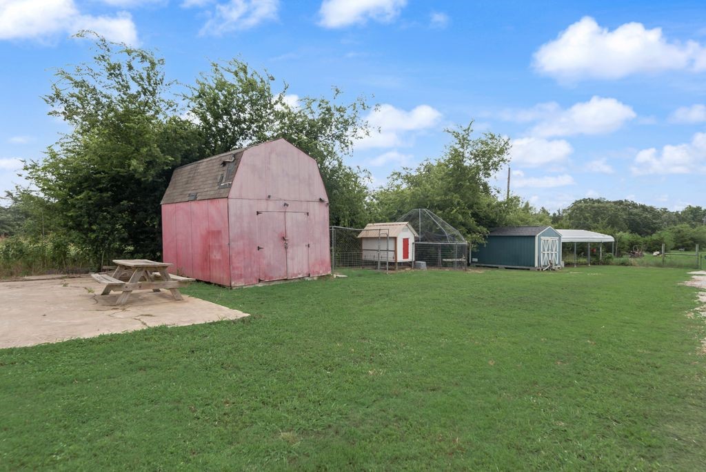 10752 County Road 312 Terrell TX 75161