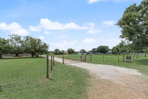 10752 County Road 312 Terrell TX 75161