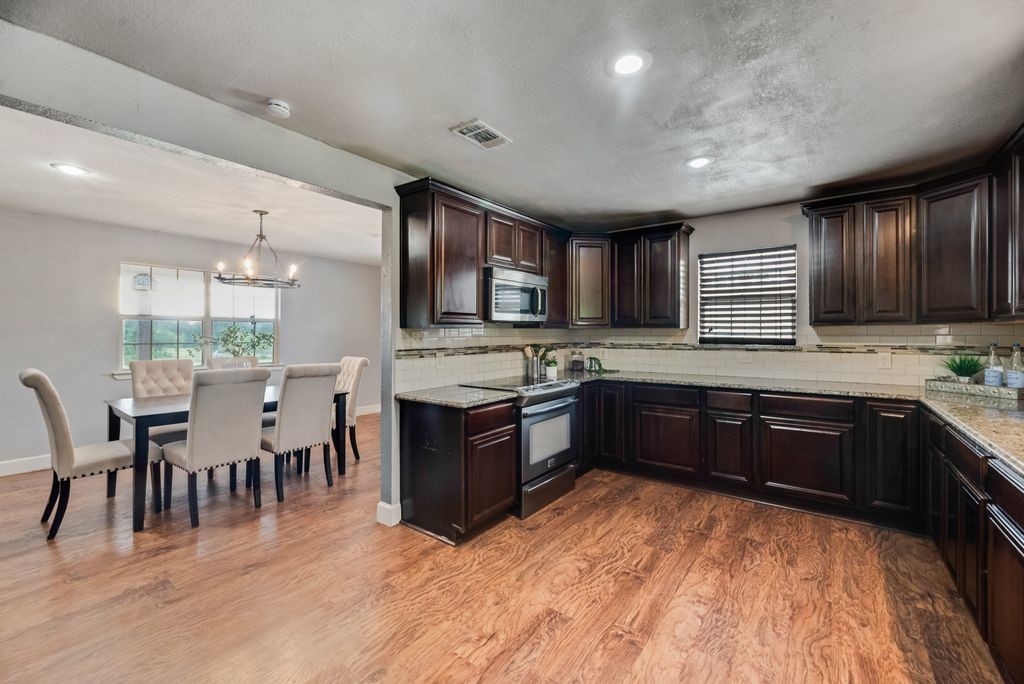 10752 County Road 312 Terrell TX 75161