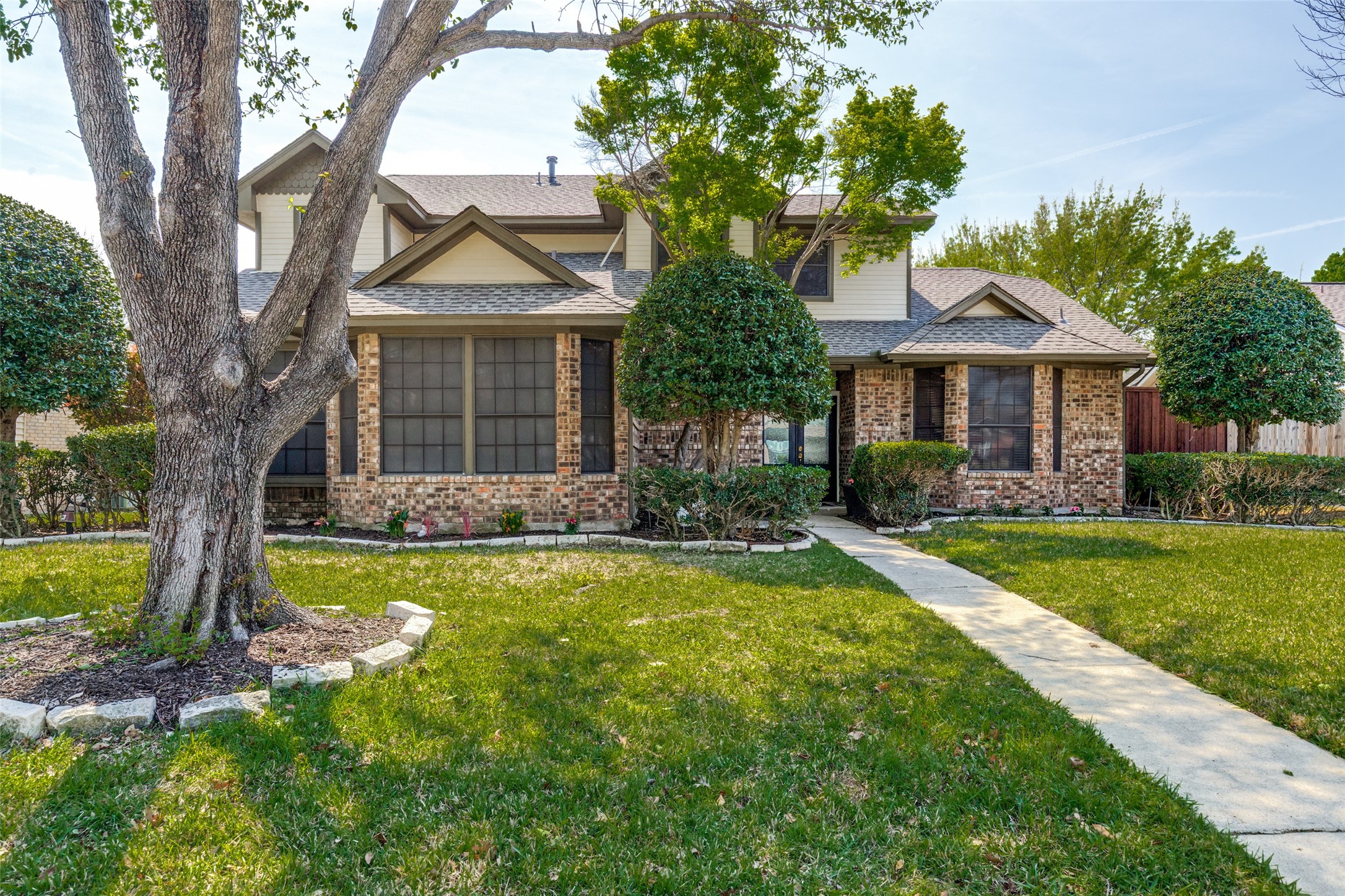 2028 Robin Hill Lane Carrollton TX 75007