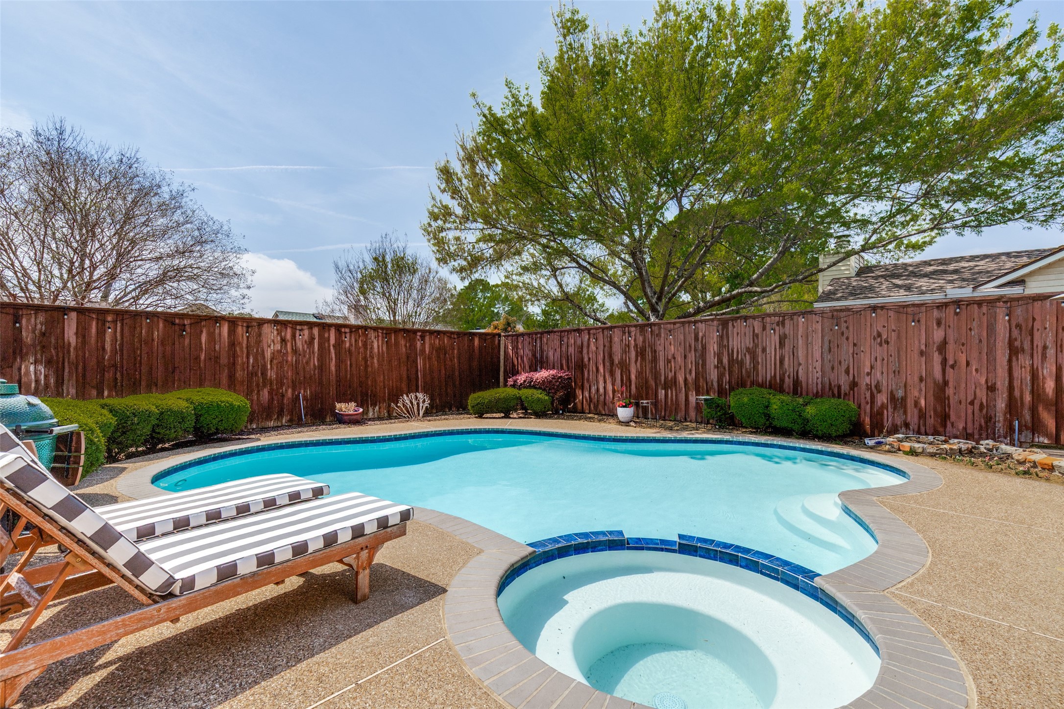 2028 Robin Hill Lane Carrollton TX 75007