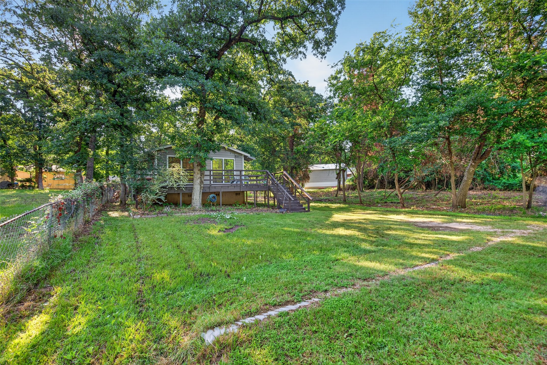 1001 Leaning Oak Drive Tool TX 75143