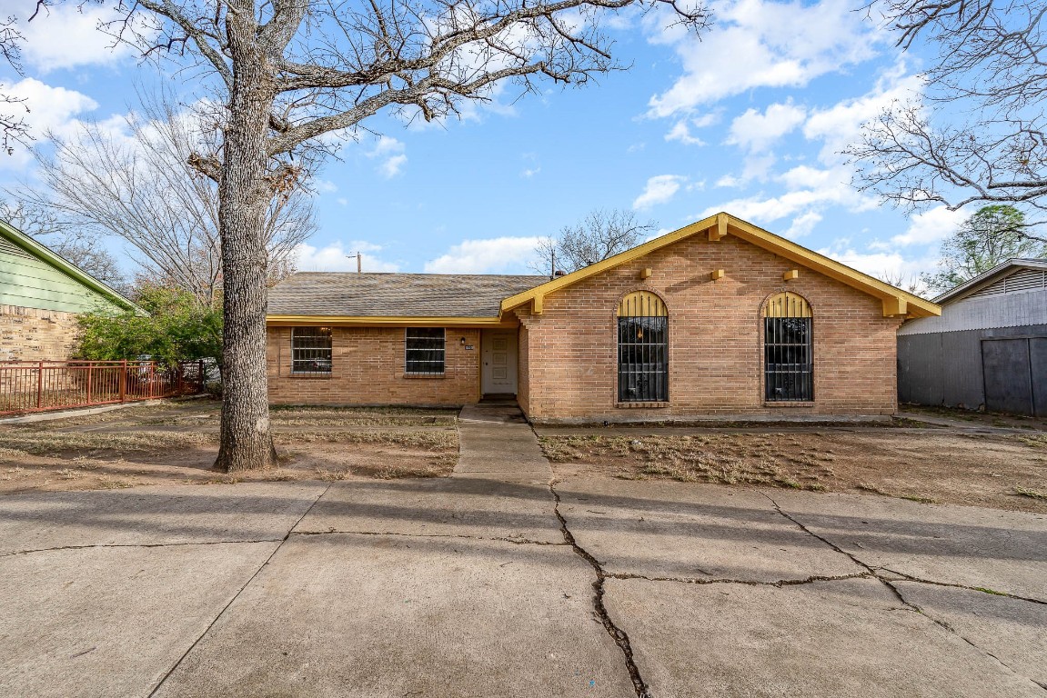 1520 Amity Lane Dallas TX 75217