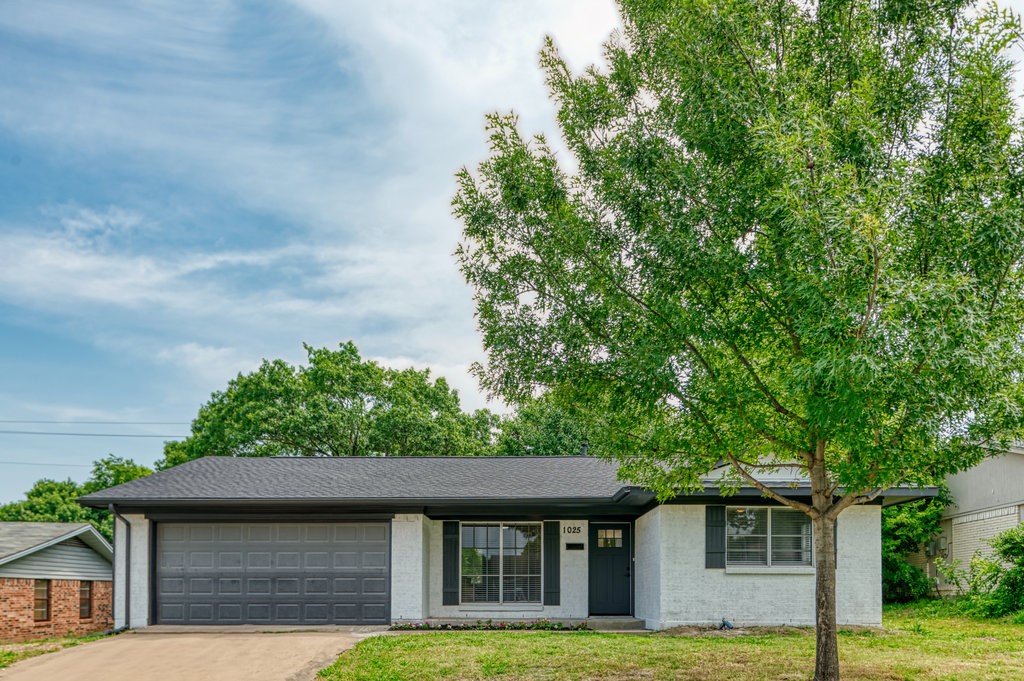 1025 Woodcrest Drive Garland TX 75040