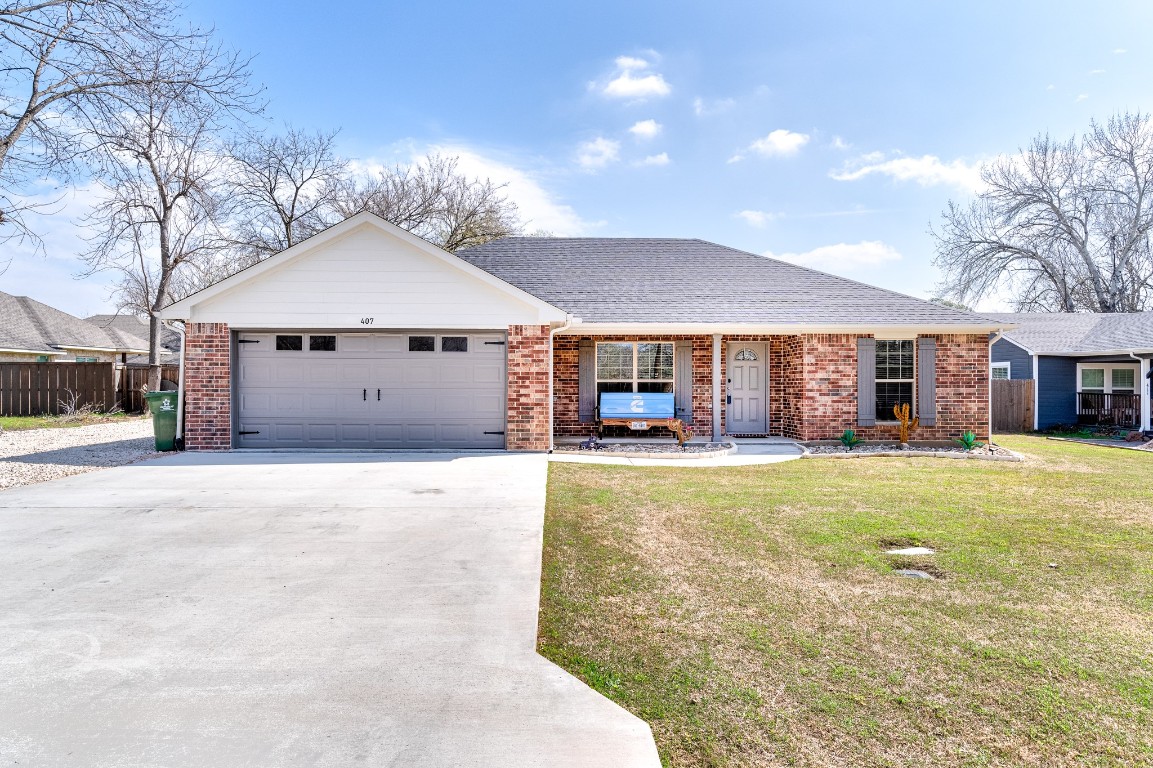407 Dewitt Street Collinsville TX 76233