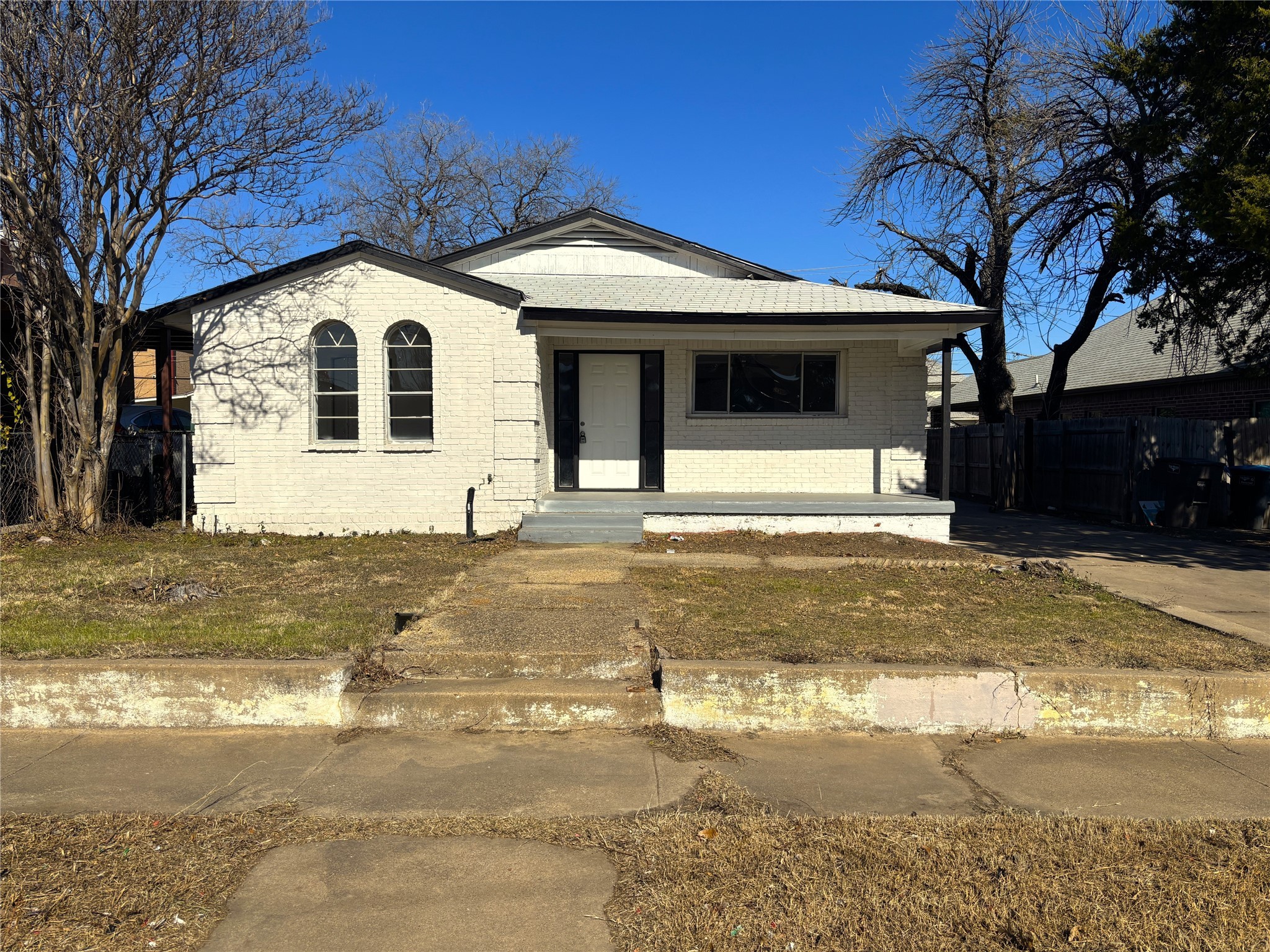 205 E Fogg Street Fort Worth TX 76110