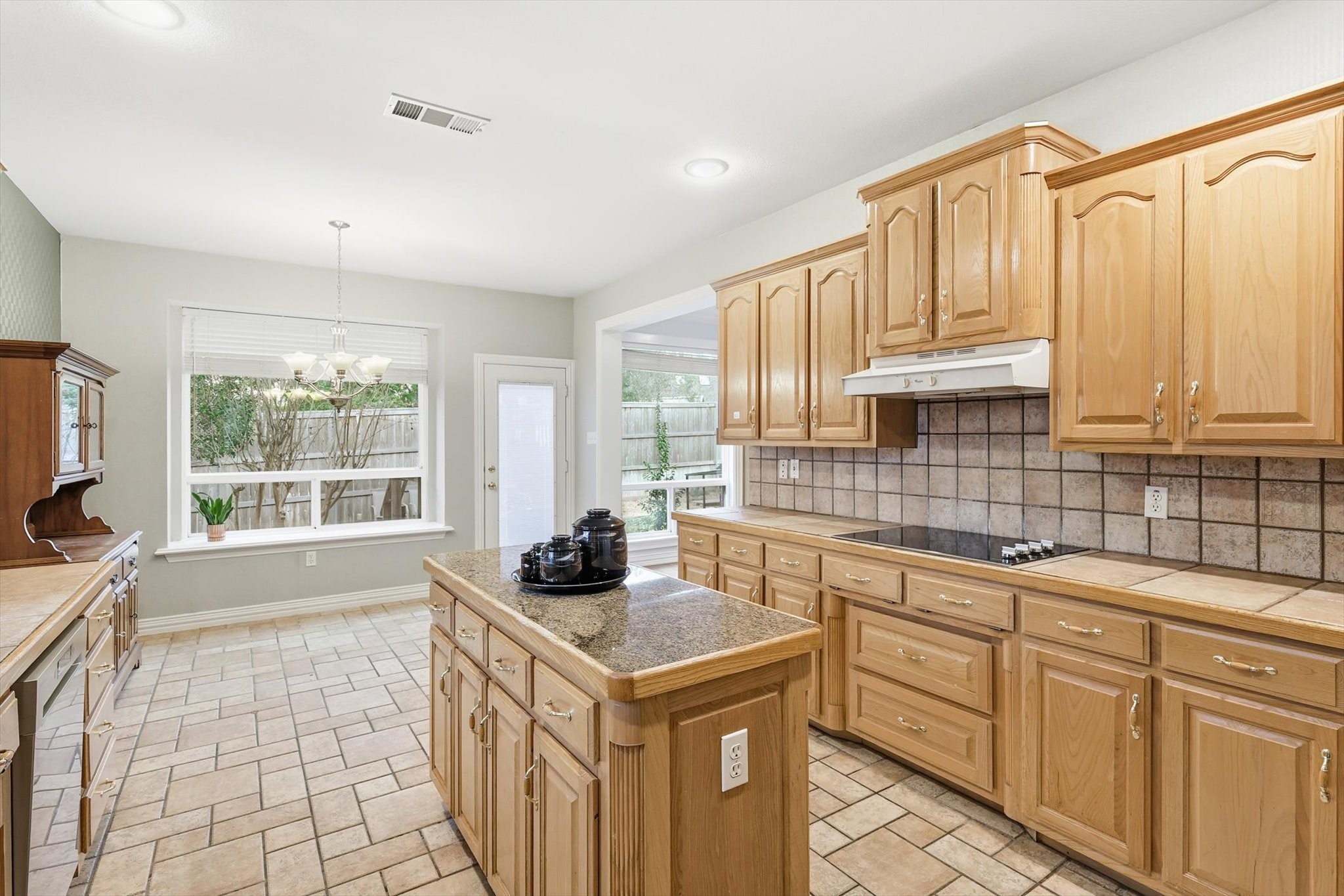 3324 Lexington Avenue Grapevine TX 76051