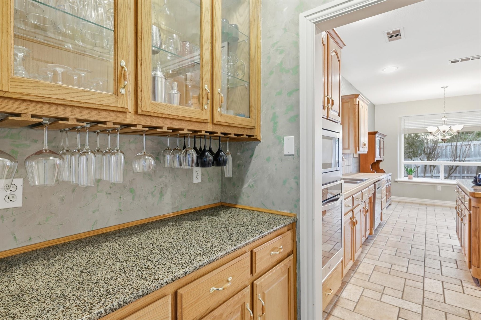 3324 Lexington Avenue Grapevine TX 76051