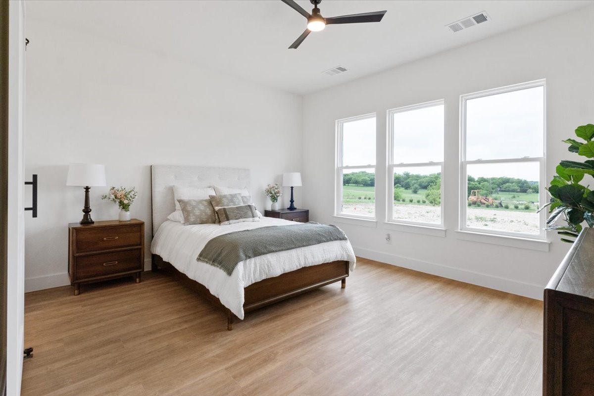 711 Hummingbird Lane Justin TX 76247