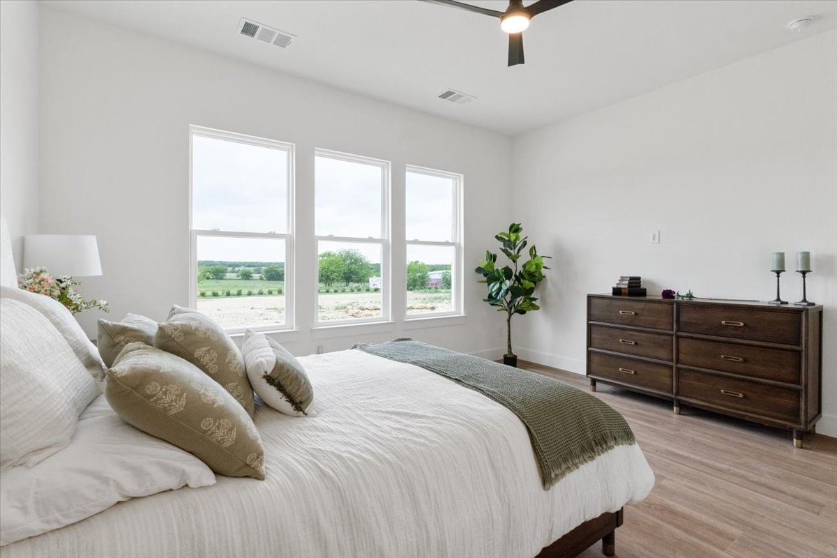 711 Hummingbird Lane Justin TX 76247