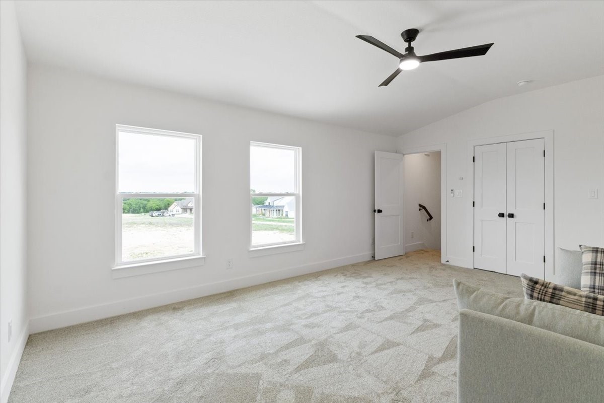 711 Hummingbird Lane Justin TX 76247