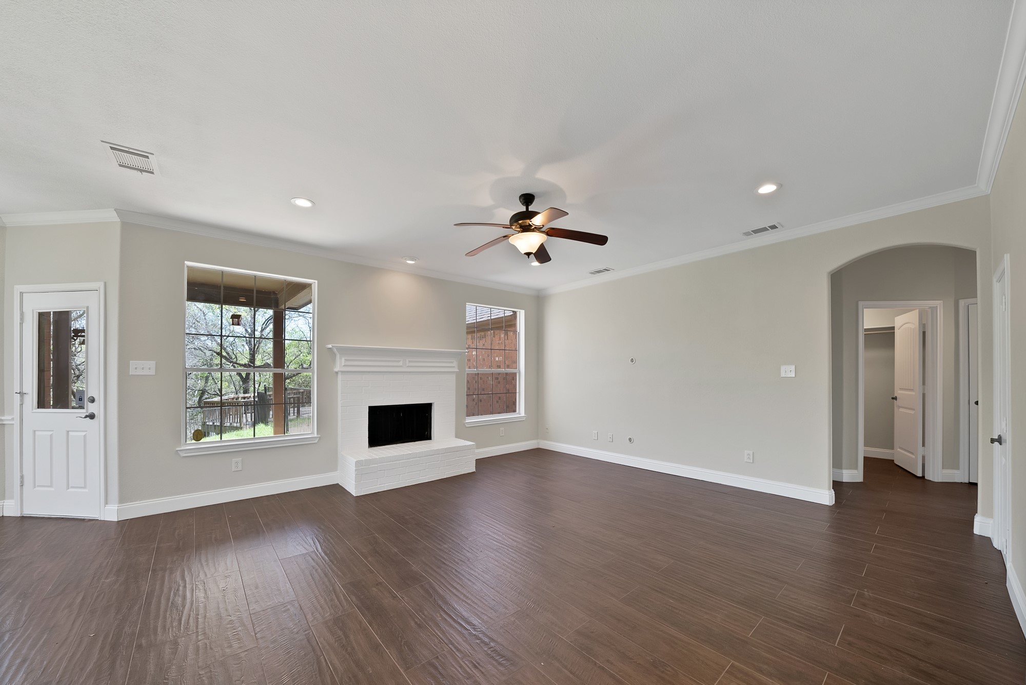 2770 S Lakeview Drive Cedar Hill TX 75104