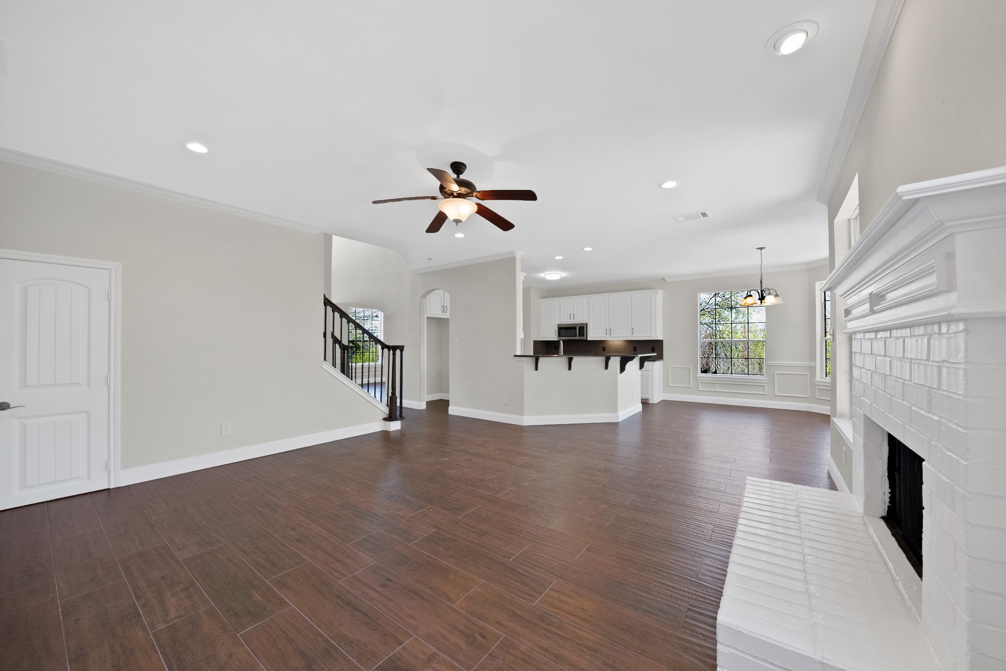 2770 S Lakeview Drive Cedar Hill TX 75104
