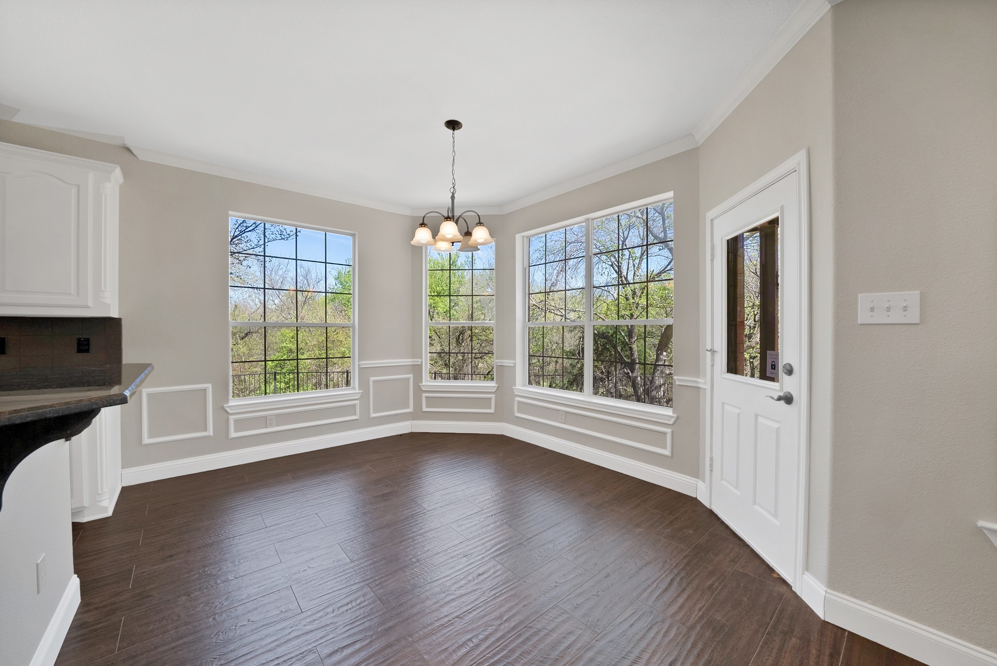 2770 S Lakeview Drive Cedar Hill TX 75104