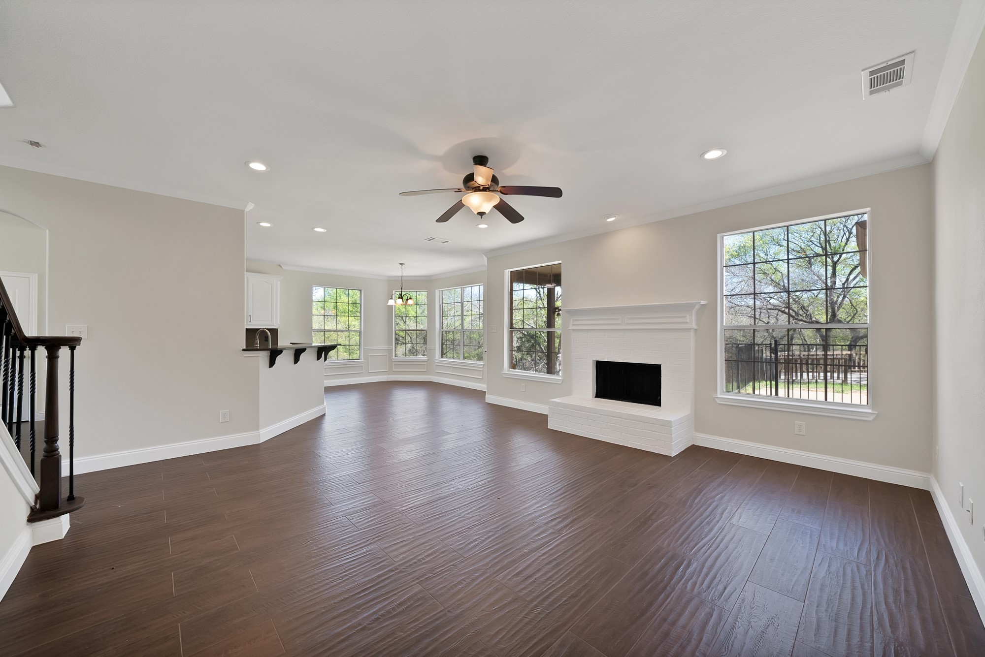 2770 S Lakeview Drive Cedar Hill TX 75104