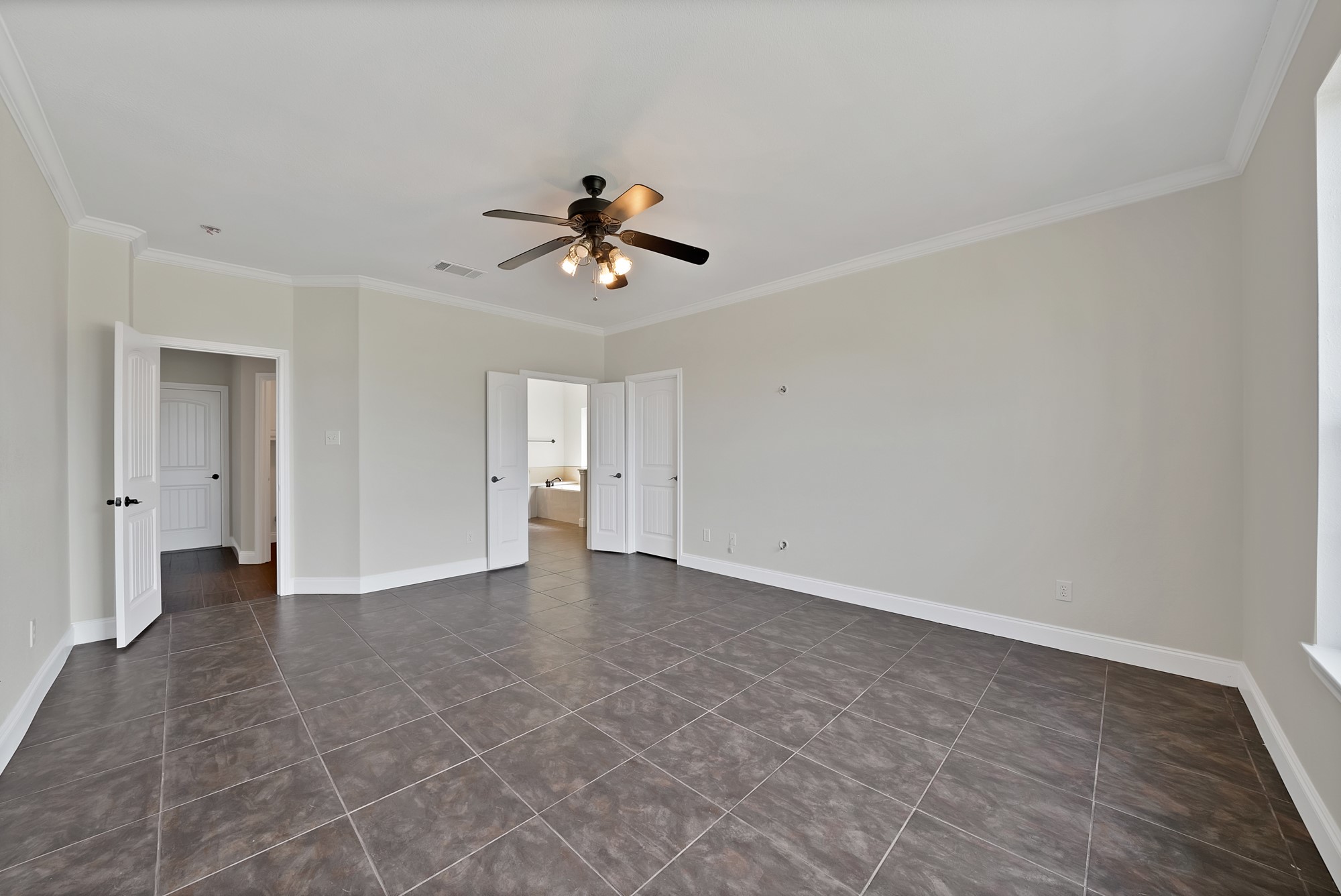 2770 S Lakeview Drive Cedar Hill TX 75104