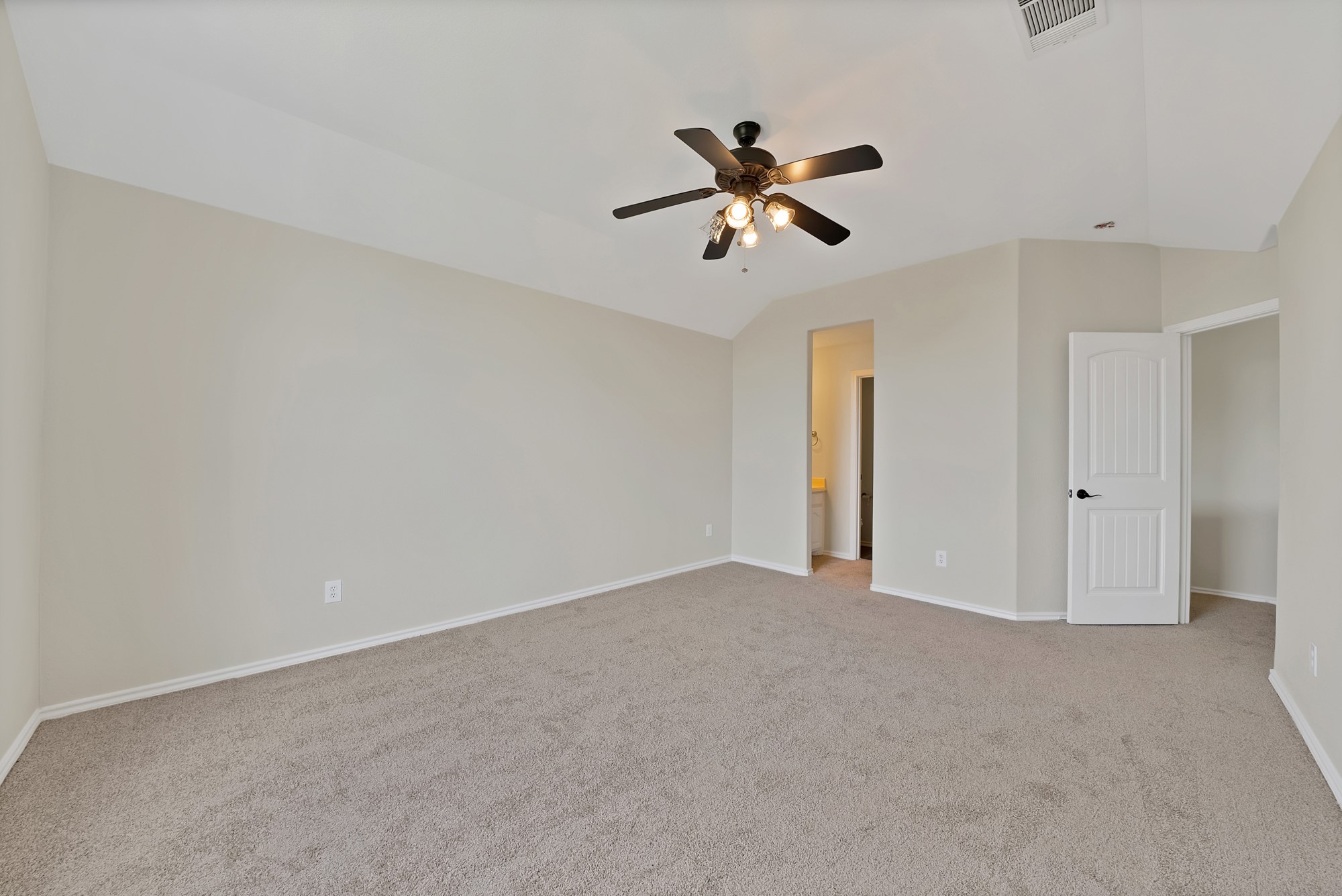 2770 S Lakeview Drive Cedar Hill TX 75104