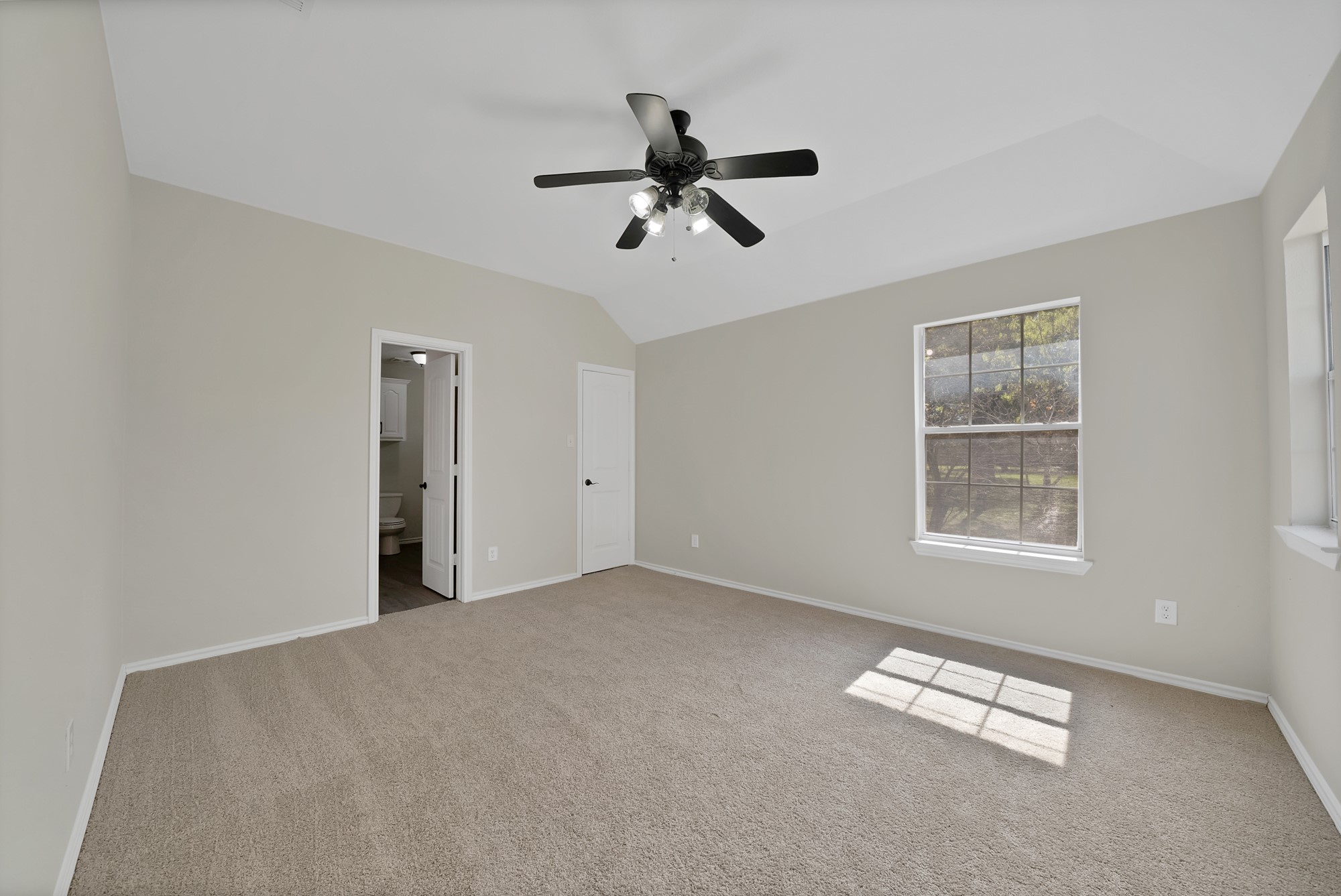 2770 S Lakeview Drive Cedar Hill TX 75104