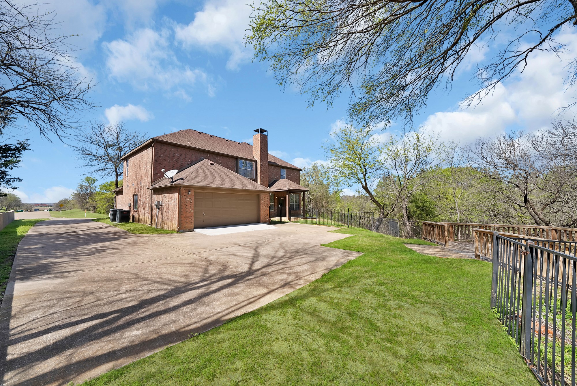 2770 S Lakeview Drive Cedar Hill TX 75104