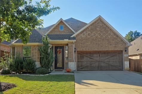 702 Bandelier Lane Mansfield TX 76063
