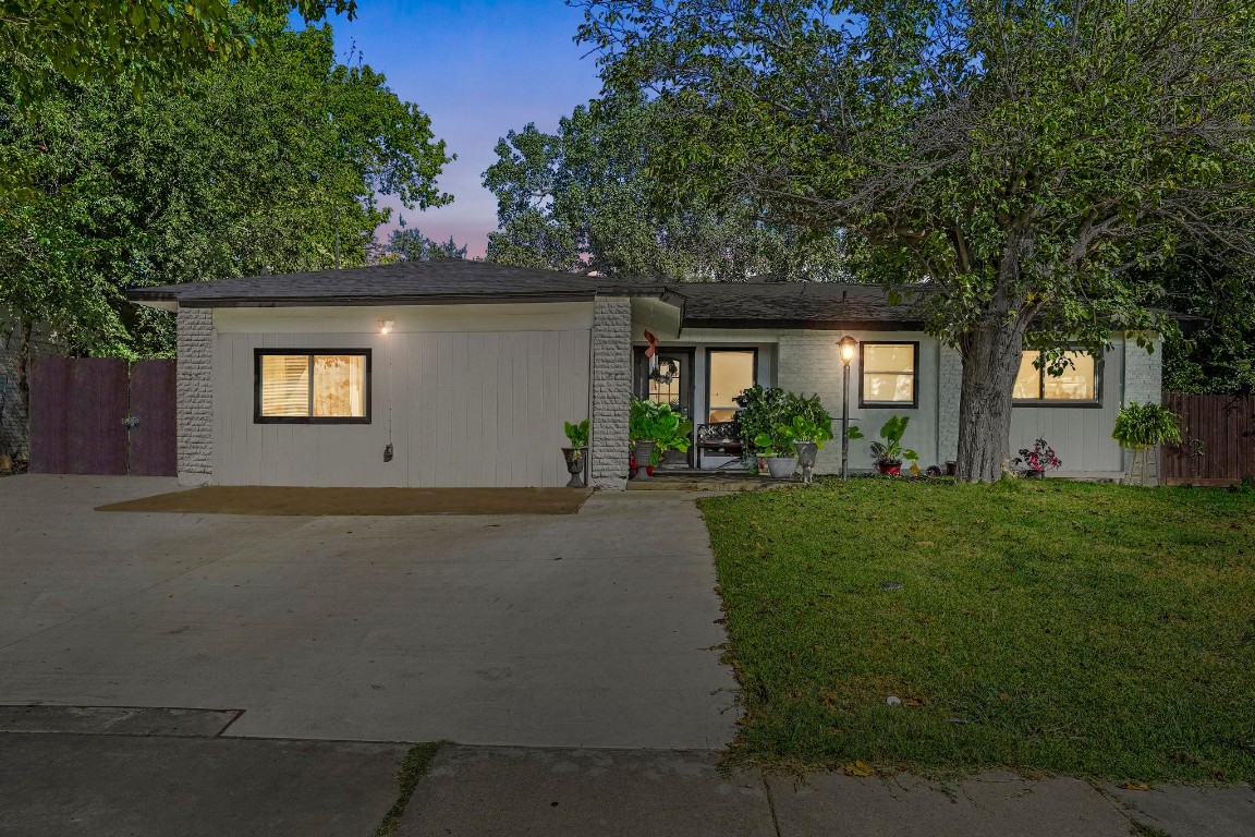 2311 Catalo Lane Arlington TX 76010