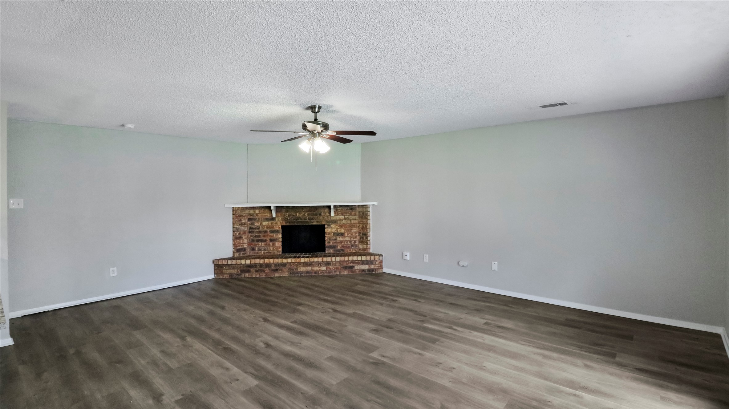 7437 Sandhurst Lane S North Richland Hills TX 76182