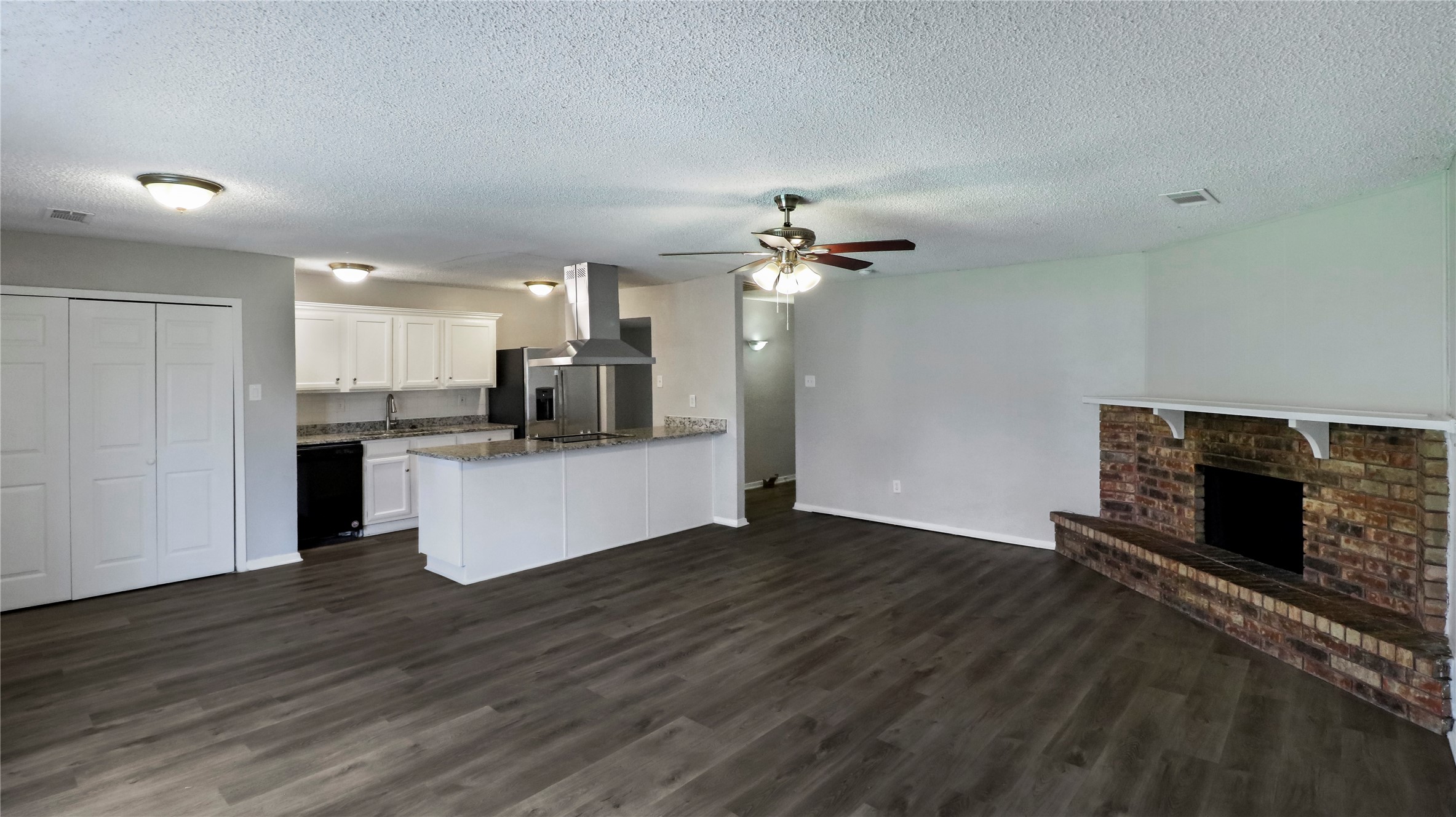 7437 Sandhurst Lane S North Richland Hills TX 76182