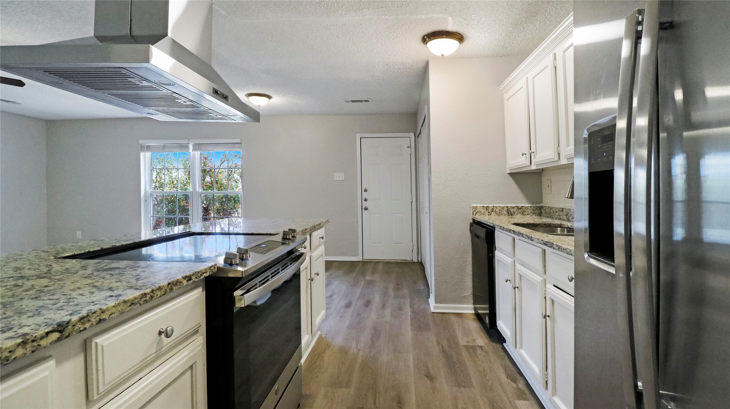 7437 Sandhurst Lane S North Richland Hills TX 76182