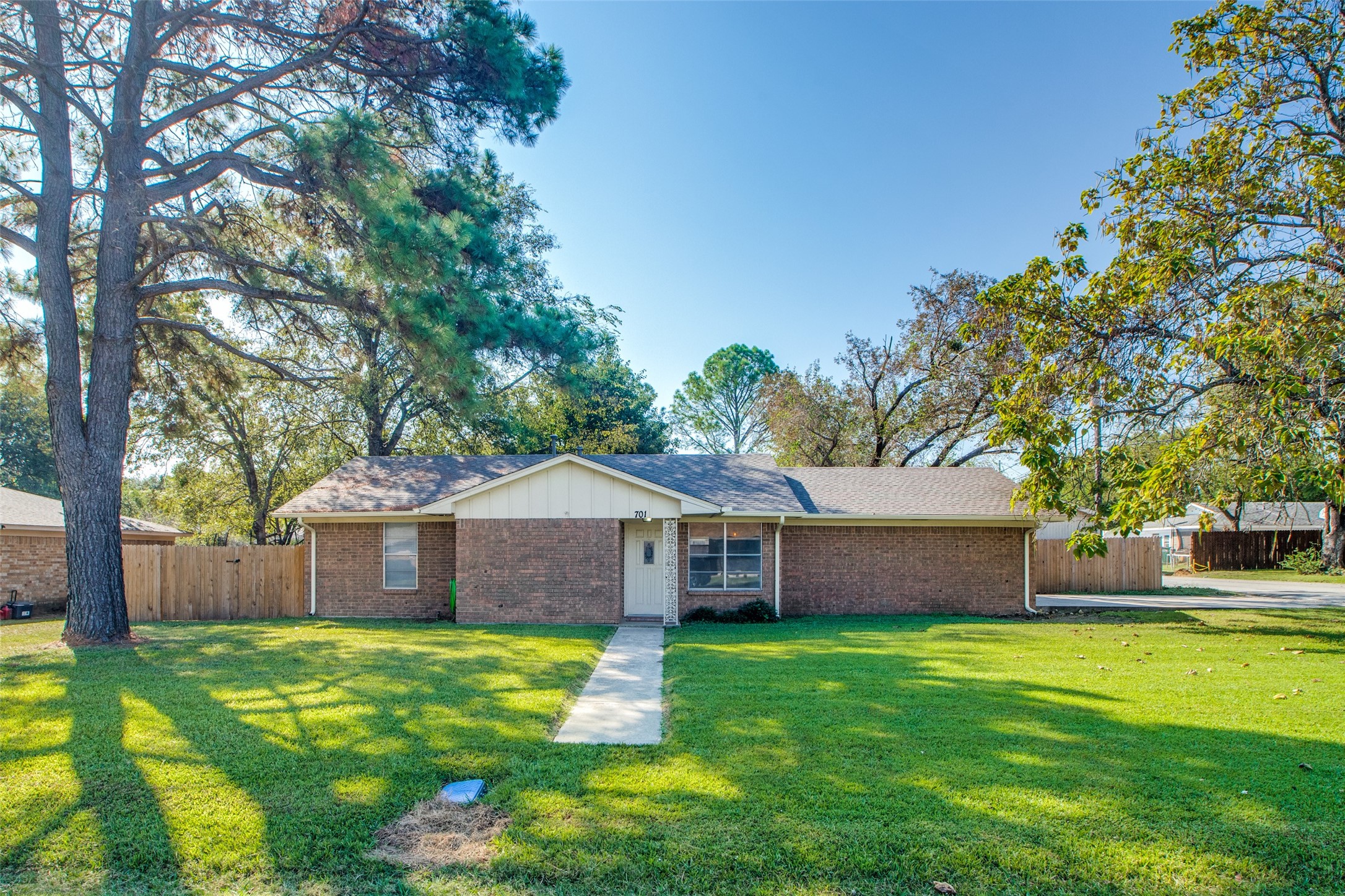 701 E Main Street Pilot Point TX 76258